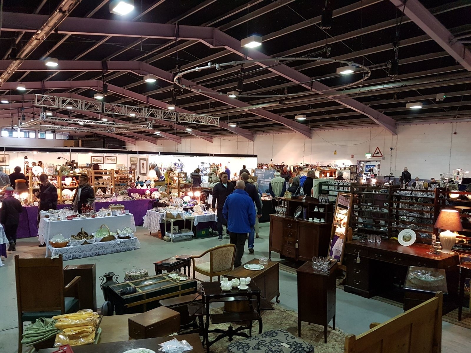Anglesey Mona Showground Antiques & Collectors Fair main picture