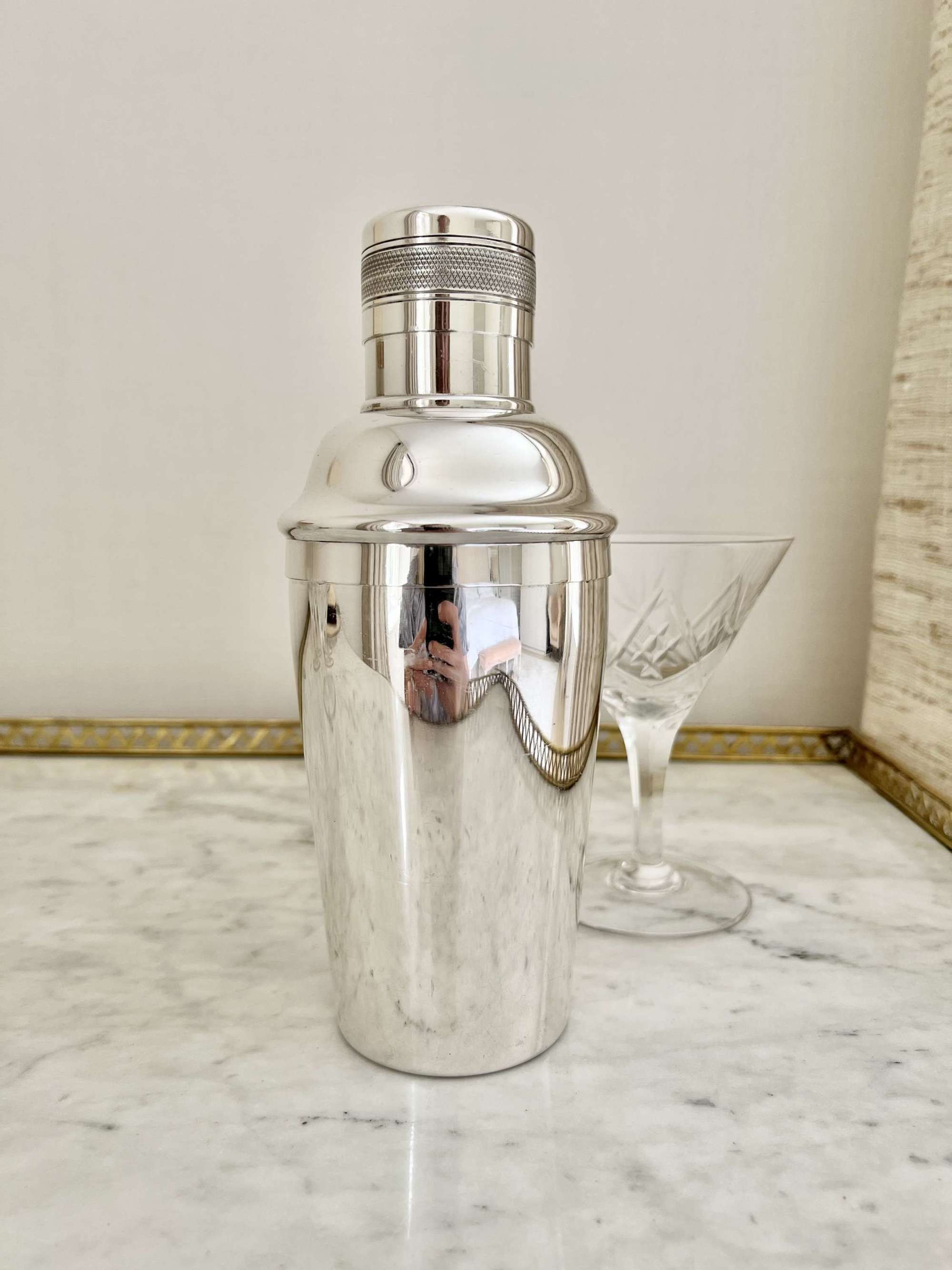 English Art Deco silver plated cocktail shaker by Elkington Circa 1930