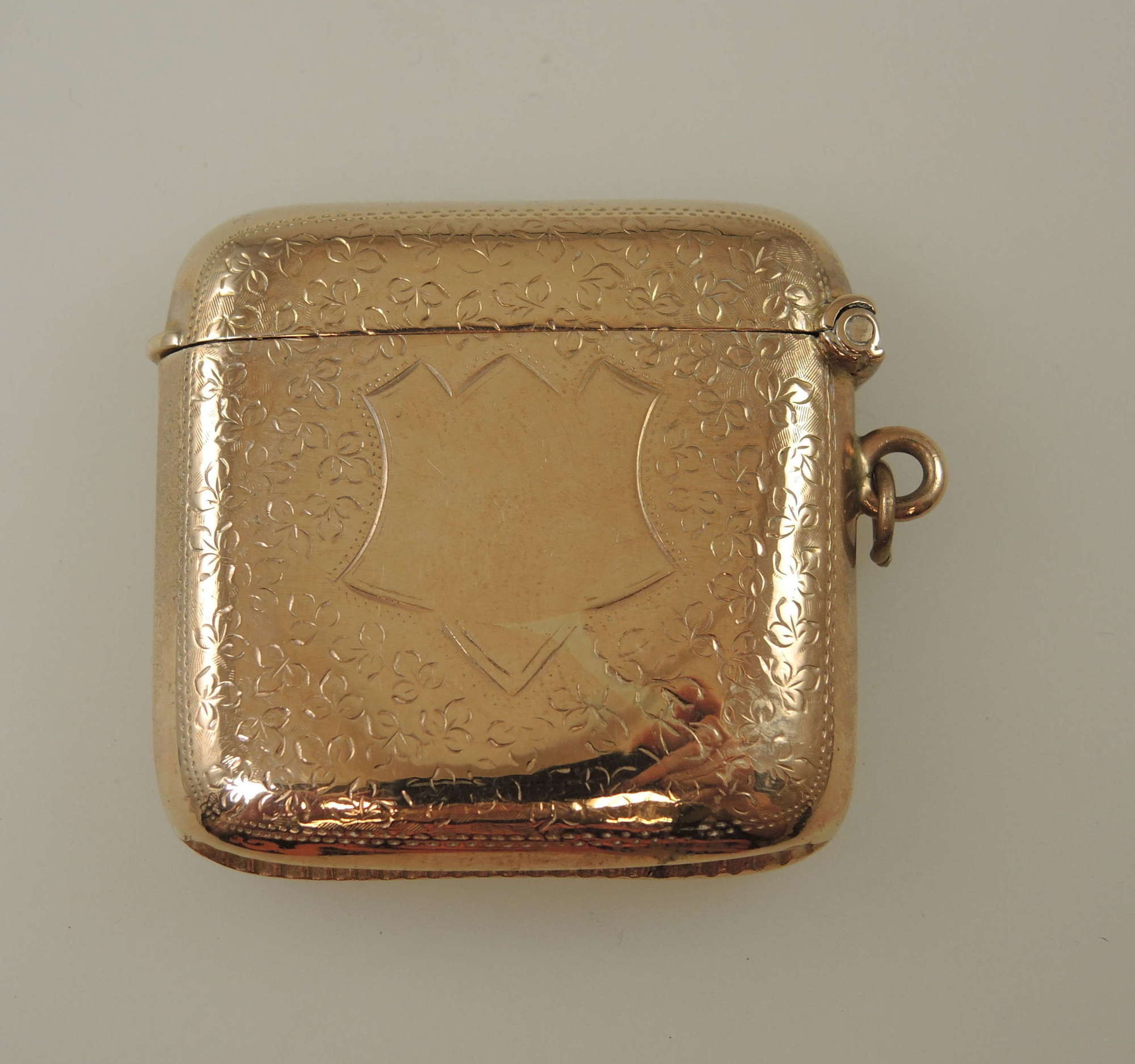 Solid 9K gold Vesta case Birmingham 1909