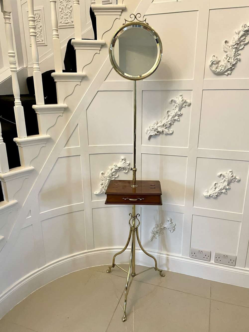 Unusual Antique Victorian Quality Mahogany And Brass Adjustable Mirror On Stand