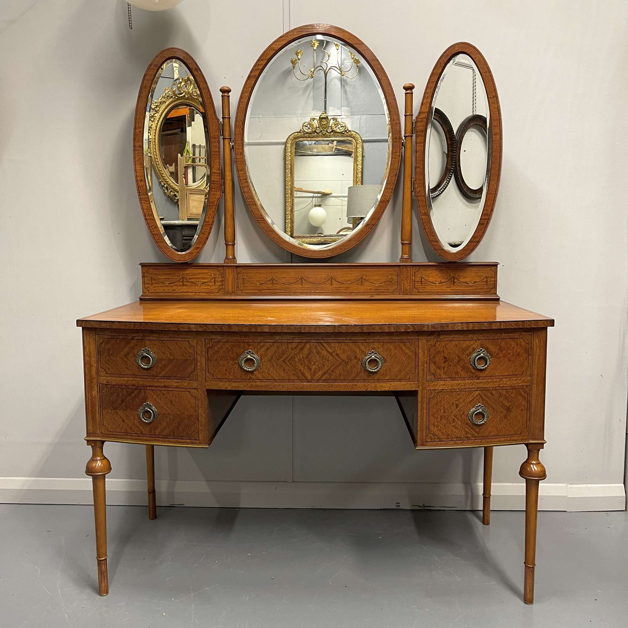 Satinwood Inlaid Dressing Table With Bevelled Oval Antique Mirrors