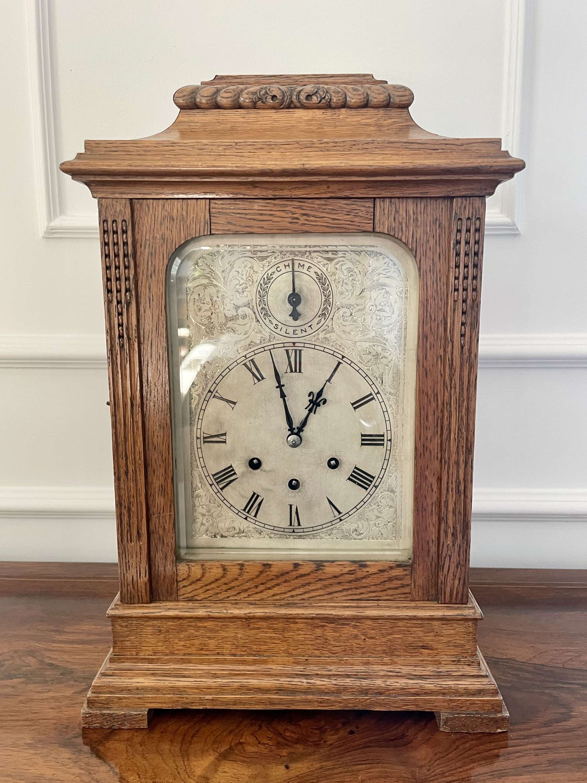 Large Antique Victorian Quality Carved Oak Bracket Clock