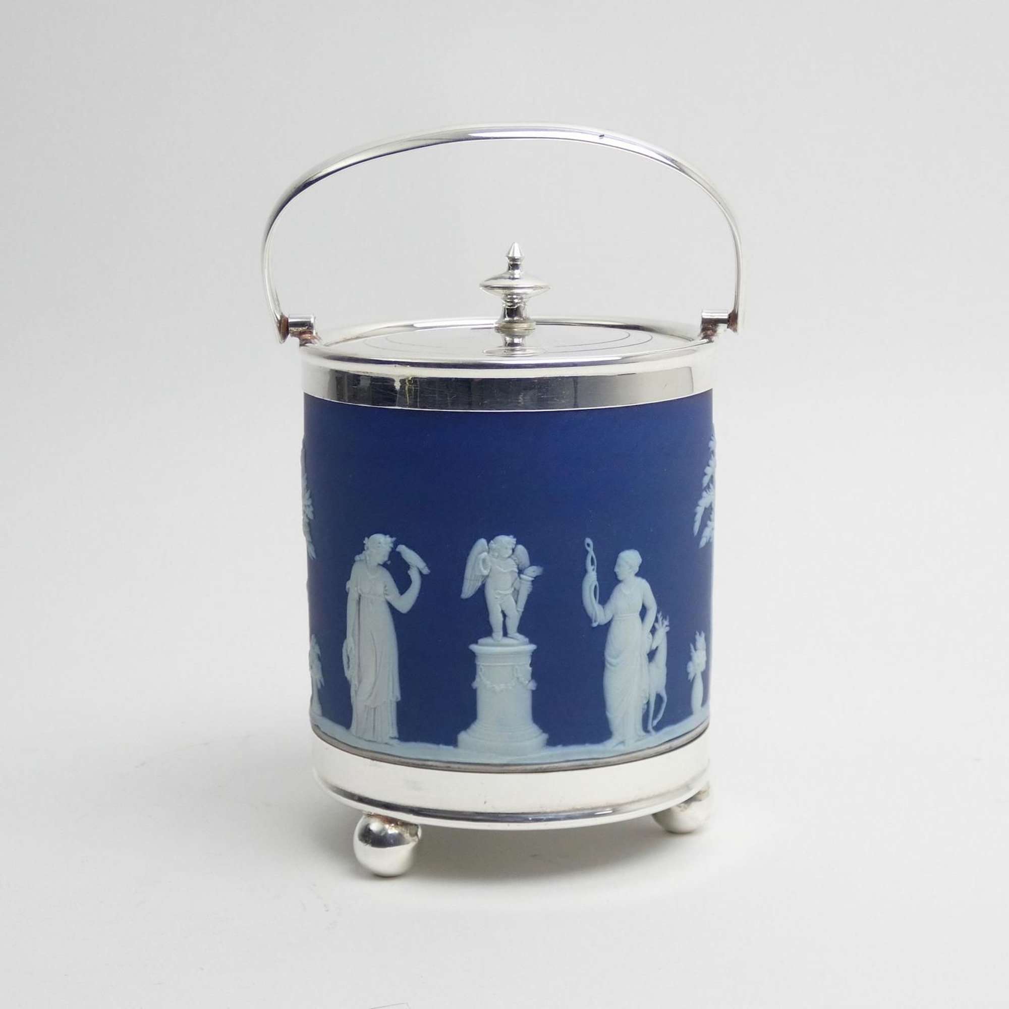 Small biscuit barrel