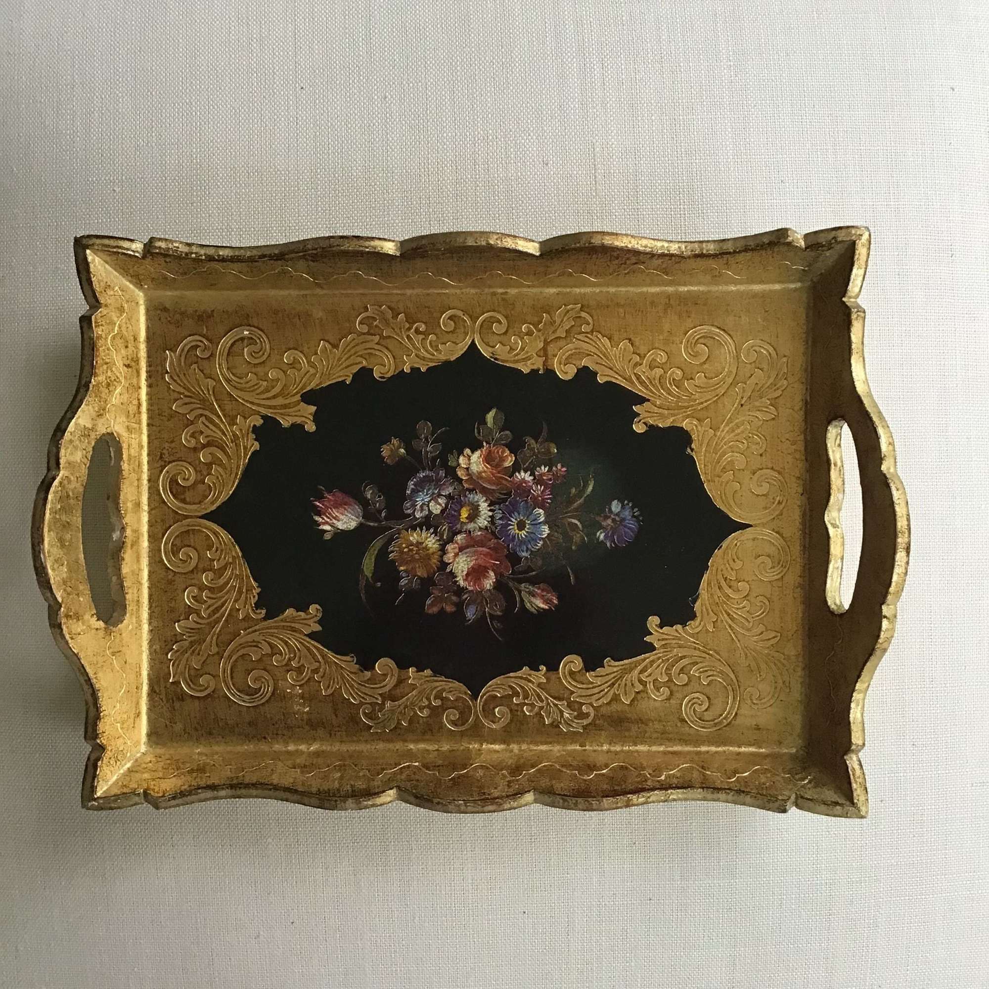 Florentine gilded painted wooden tray with floral design in centre