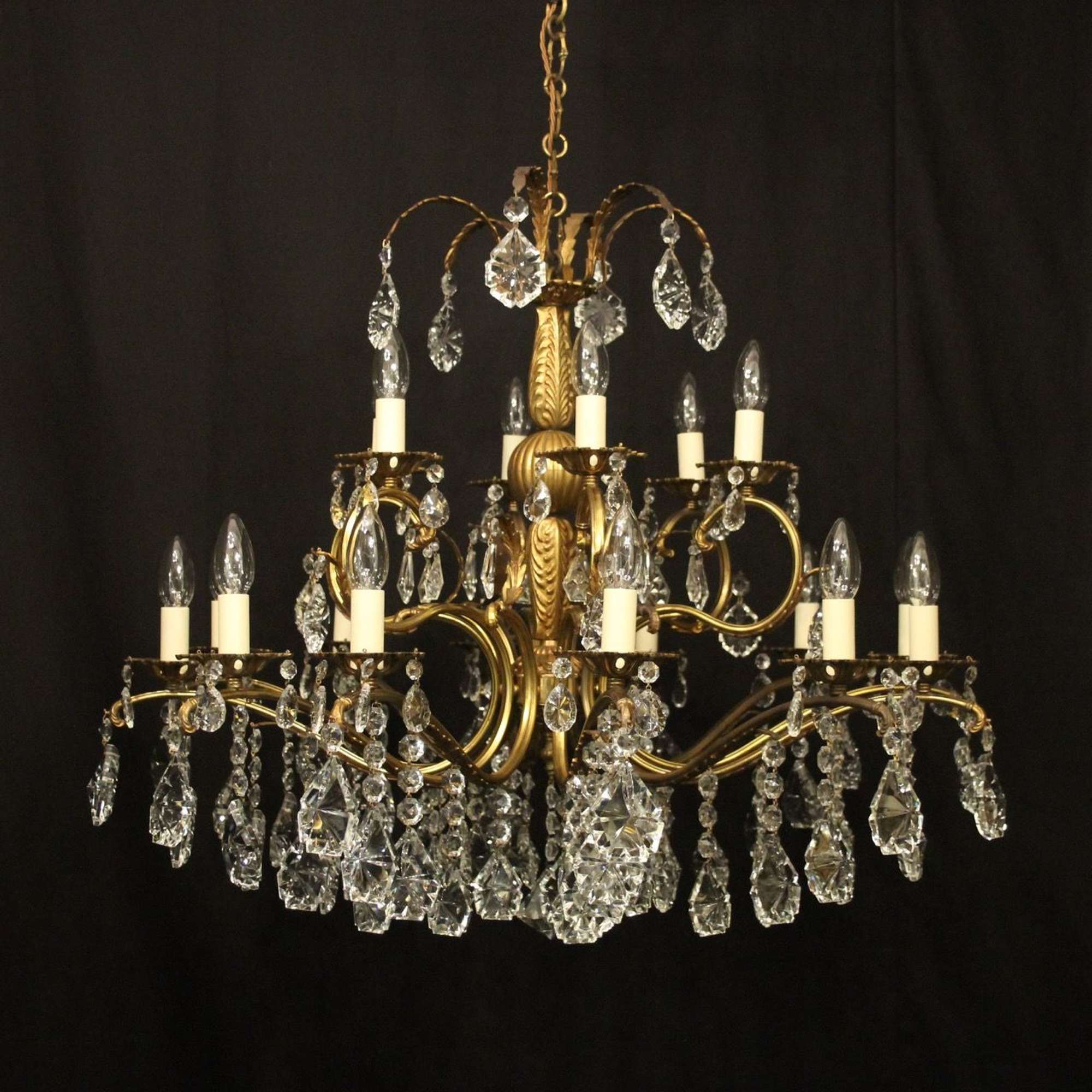 Italian 18 Light Gilded Brass Antique Chandelier