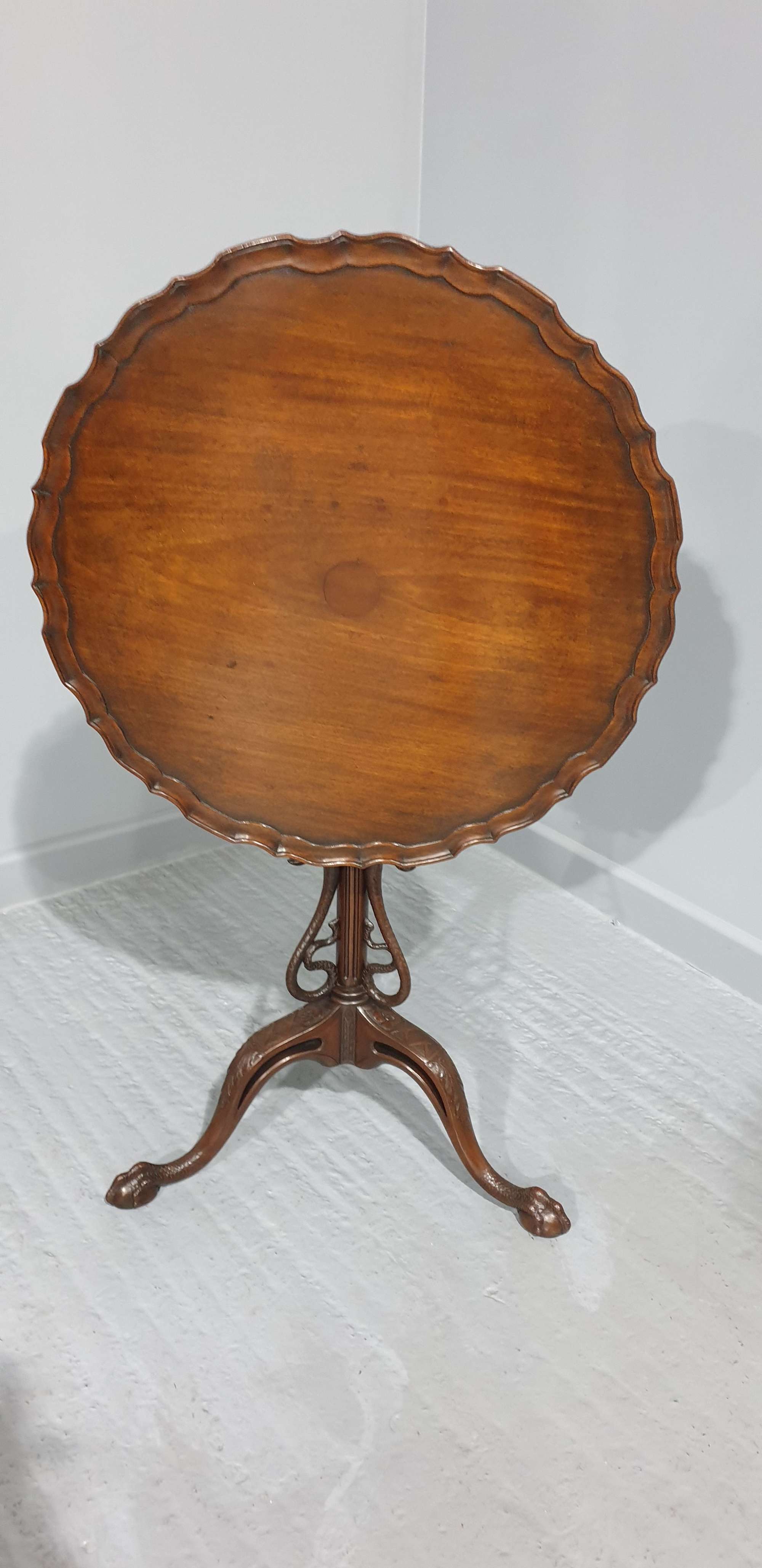 Very Good Mahogany Pie Crust Occasional Table