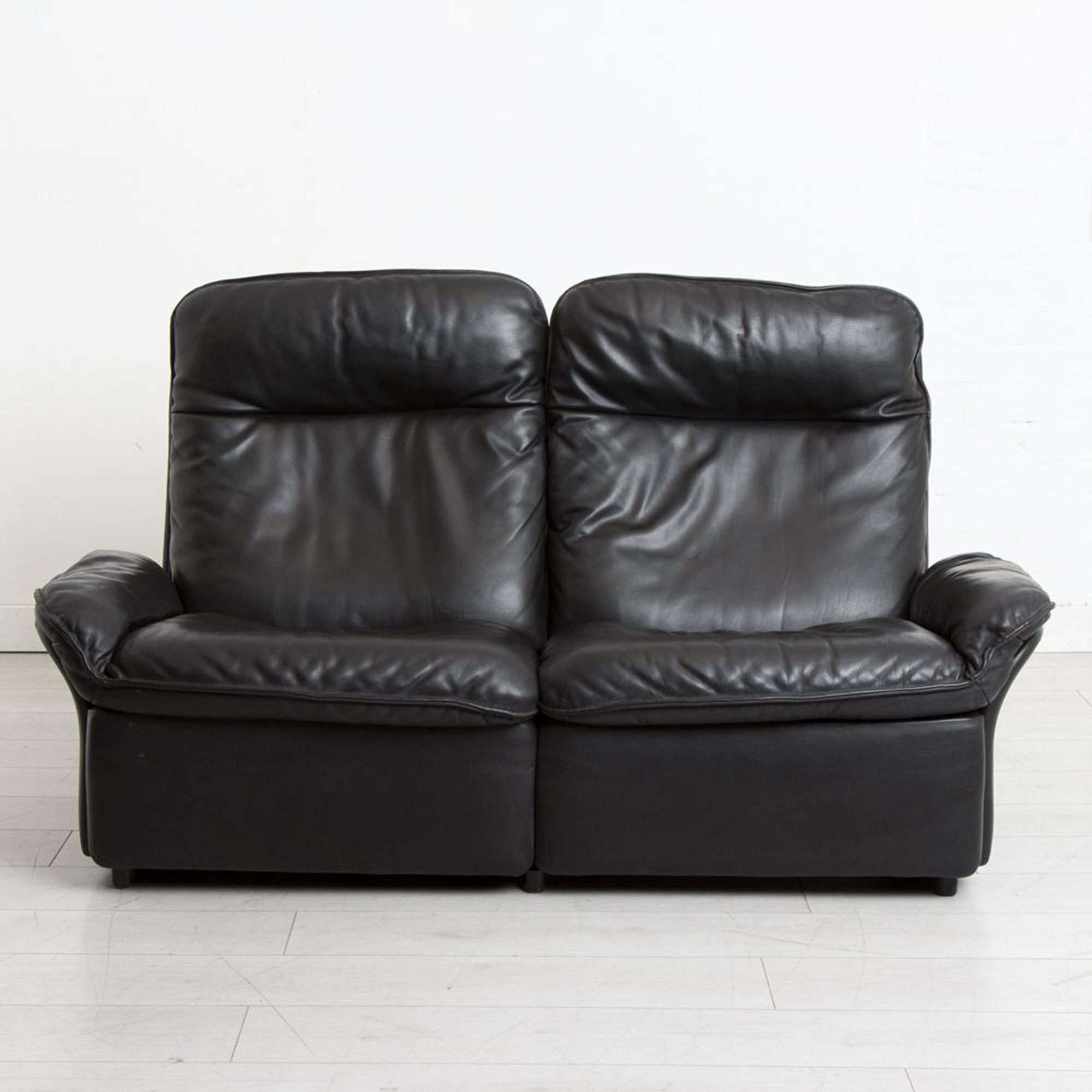Midcentury Black Leather 2 Seater Sofa by De Sede Model DS66