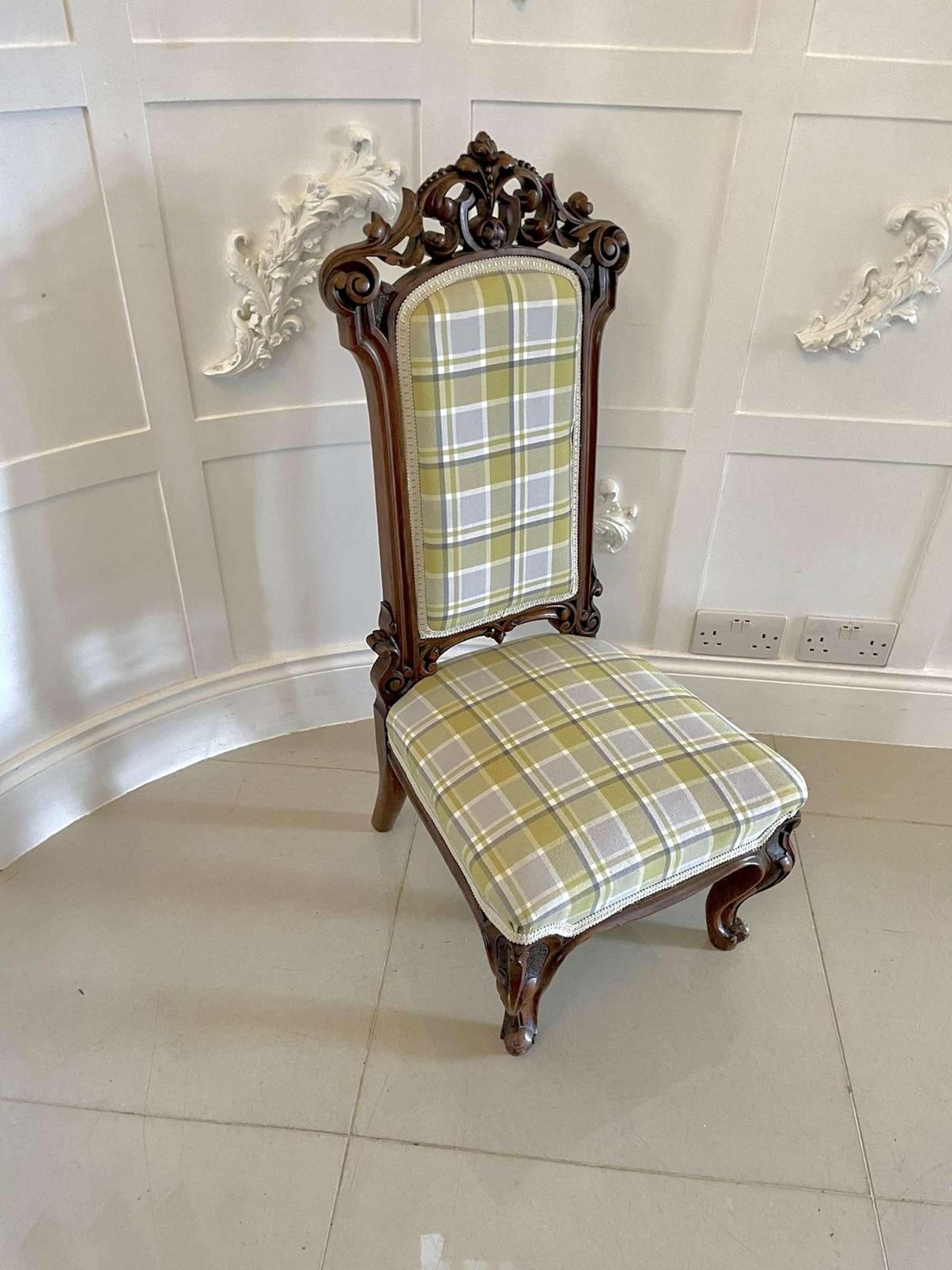 Fine Antique Victorian Carved Walnut Ladies Chair
