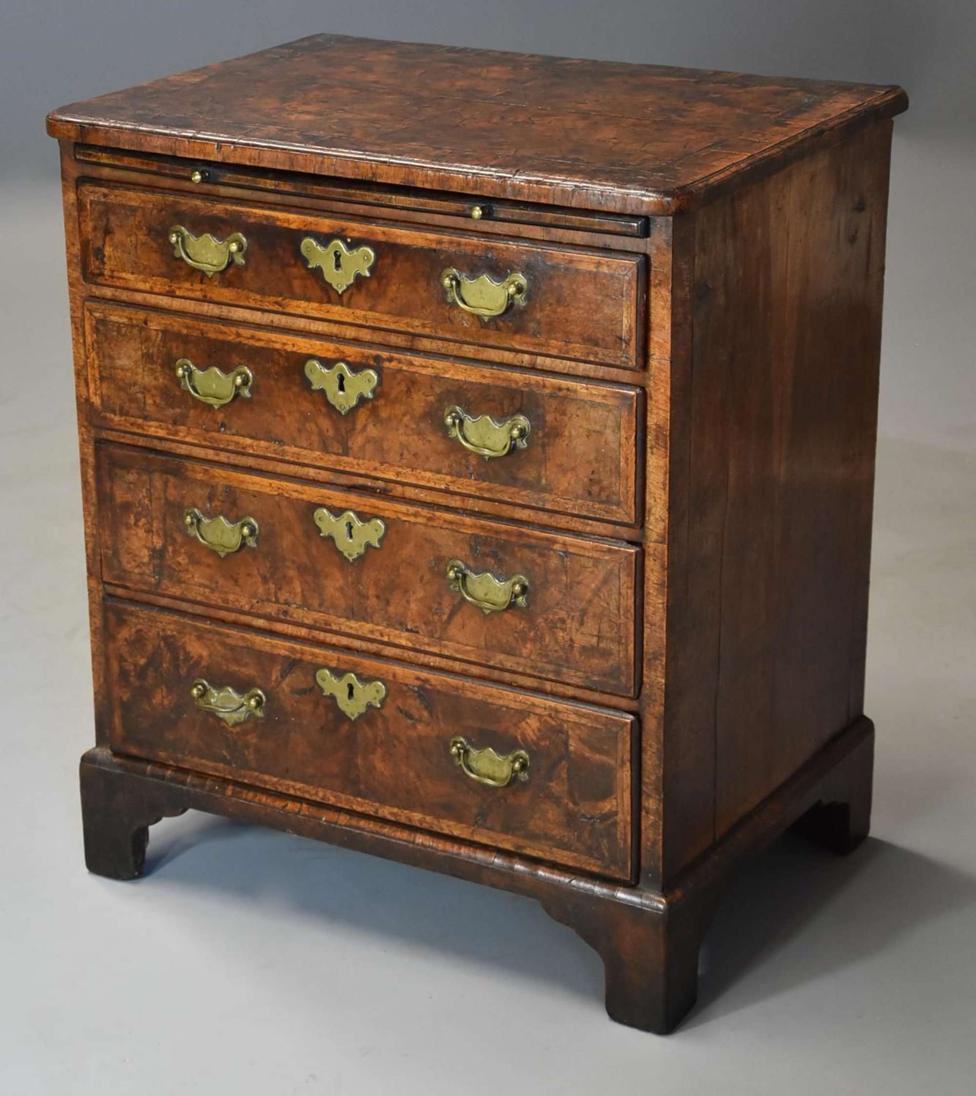 Extremely rare 18thc walnut chest of drawers in untouched condition