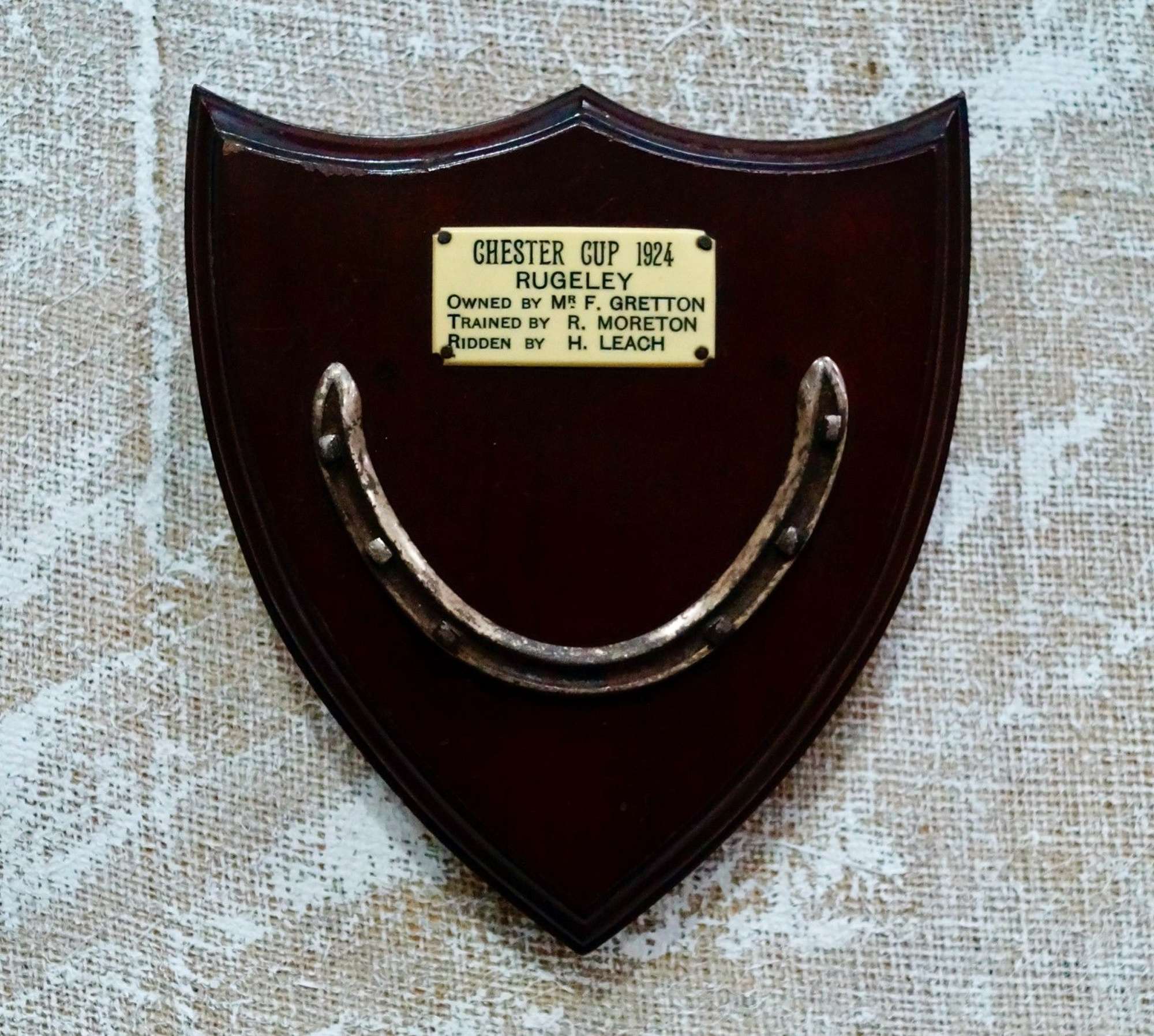 1924 Chester Cup Winners Horseshoe Plaque