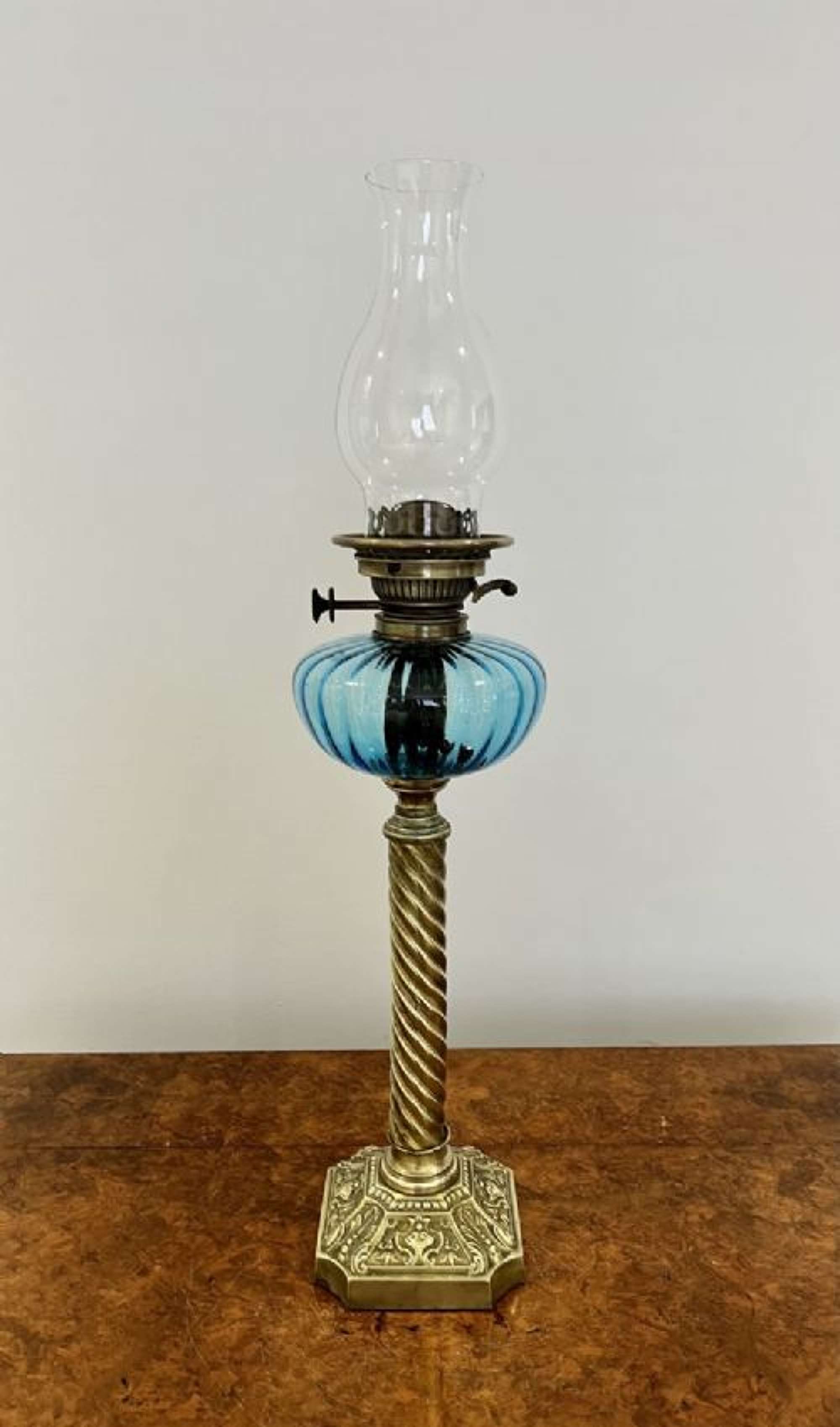 Quality Antique Victorian Oil Lamp