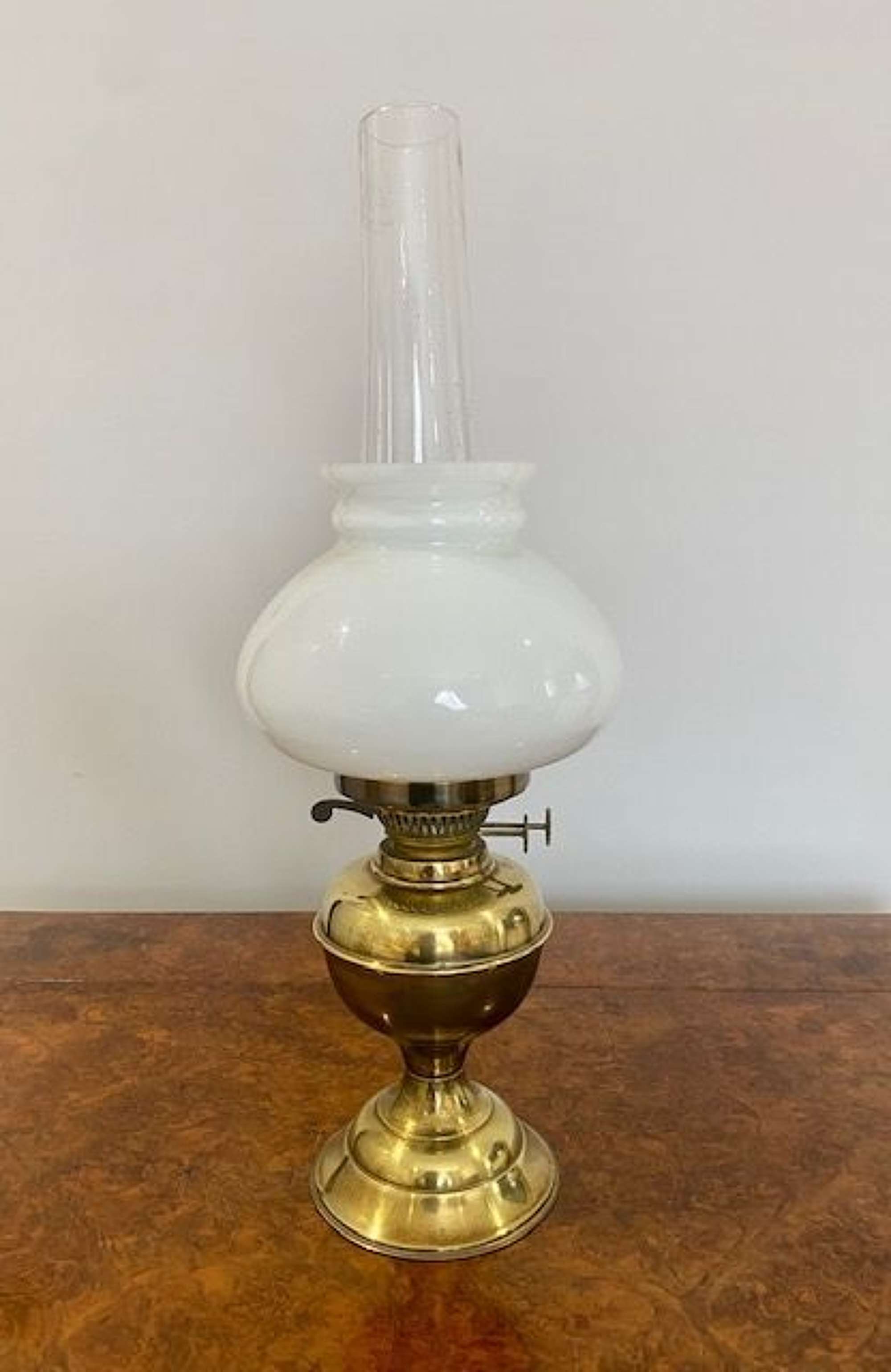Antique Edwardian Quality Brass And Glass Oil Lamp