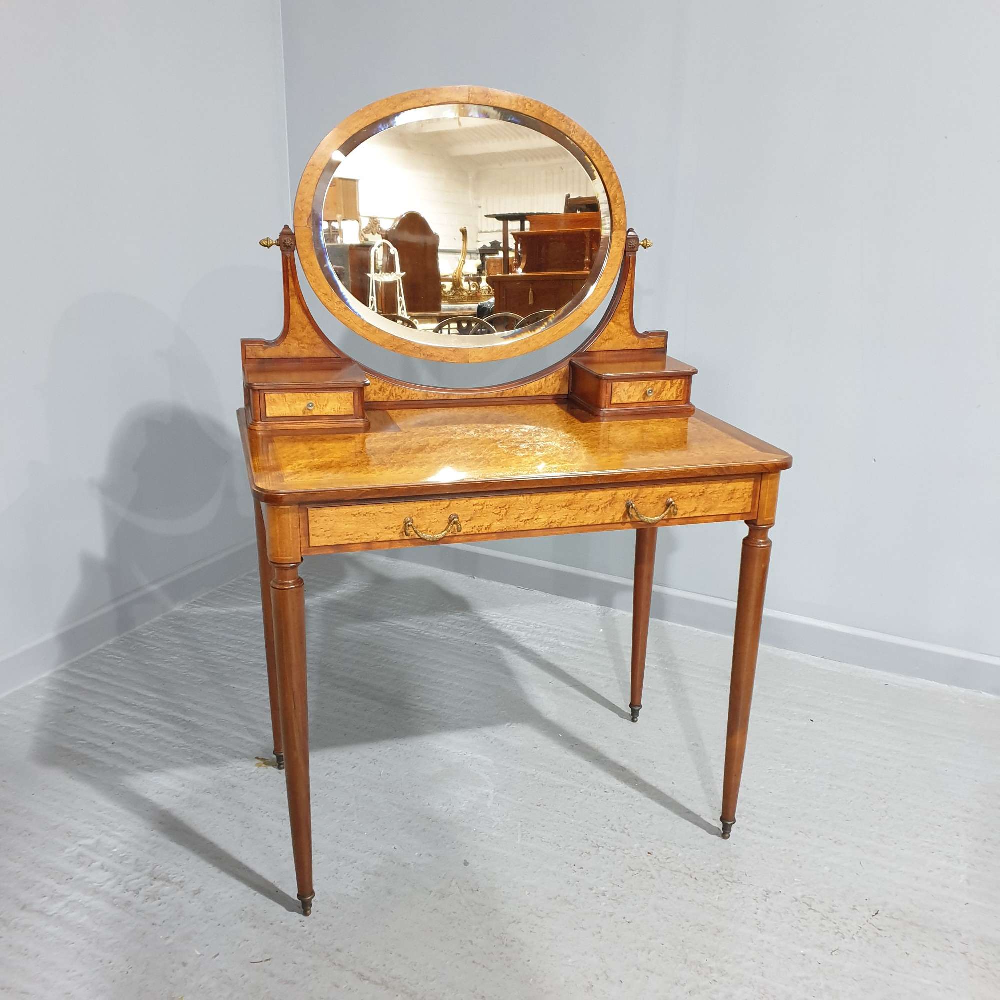 Lovey French Burr Walnut Antique Dressing Table