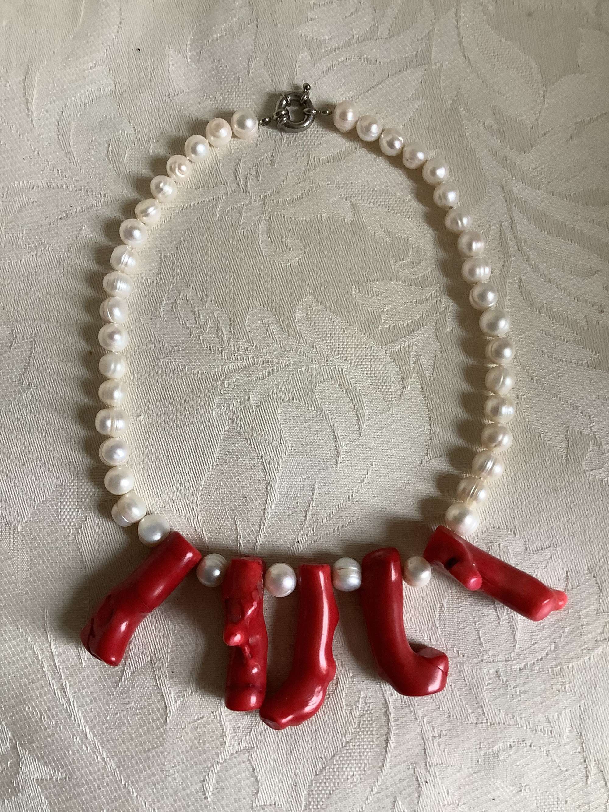 A very unusual and attractive pearl and coral necklace