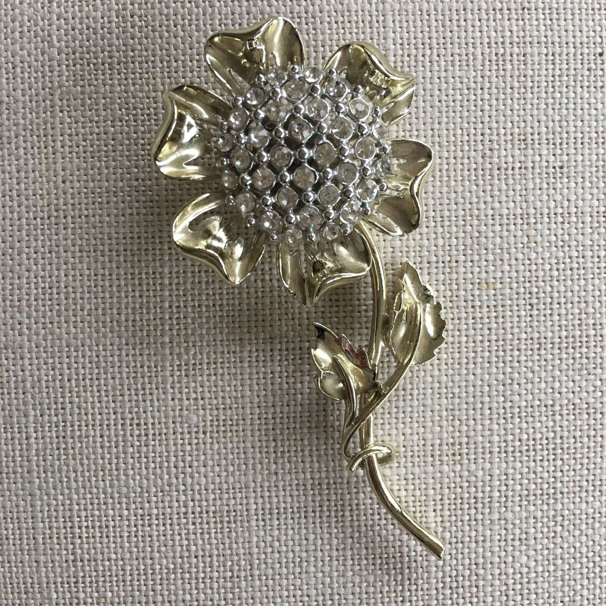 Vintage paste sunflower brooch by Jewelcraft