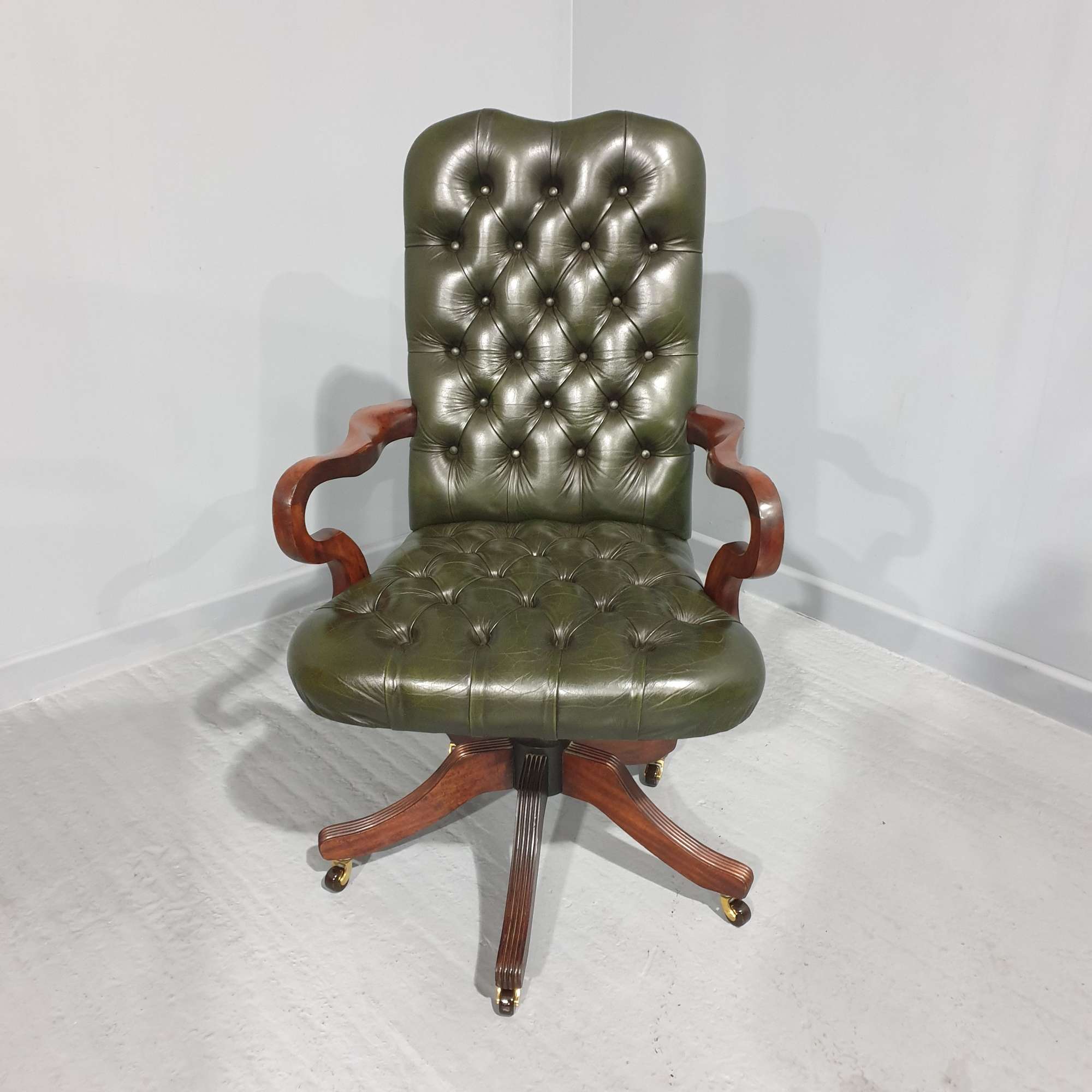 Super Green Leather Desk Chair