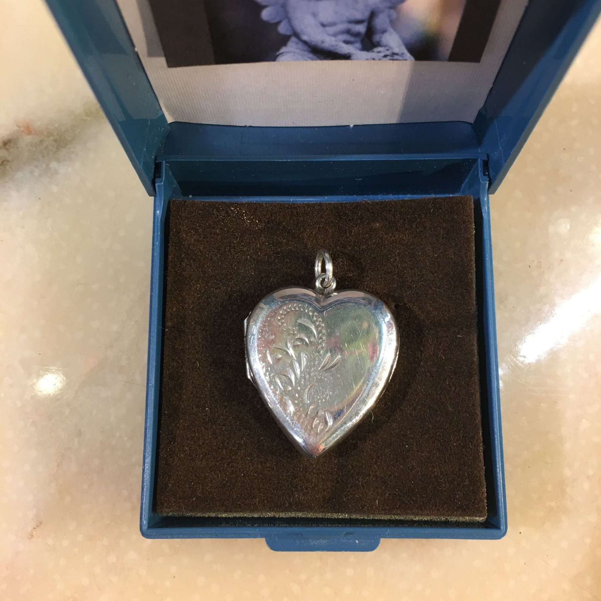 Vintage sterling silver heart shaped locket