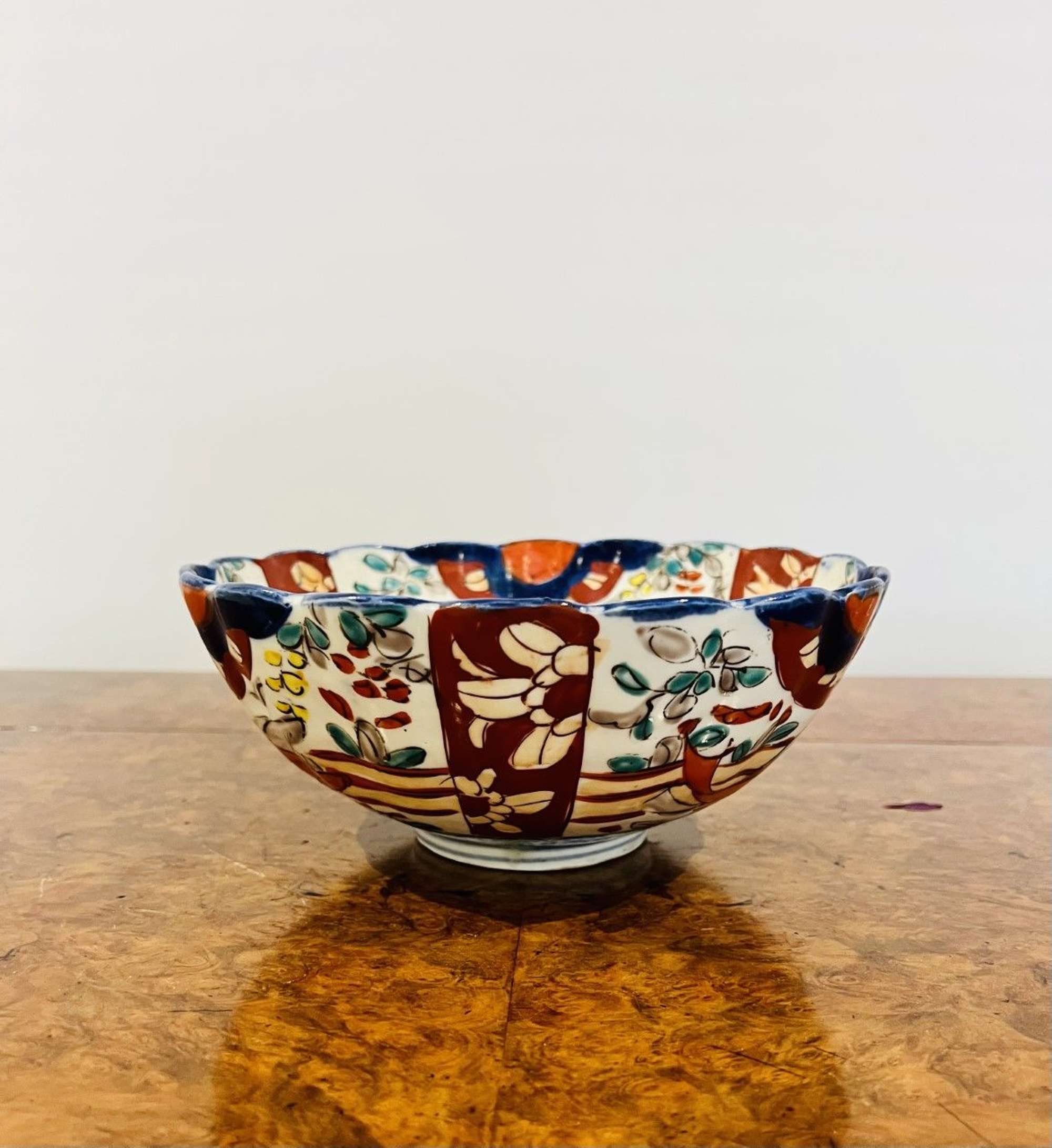 Lovely Antique Japanese Imari Bowl With A Scallop Shape Edge