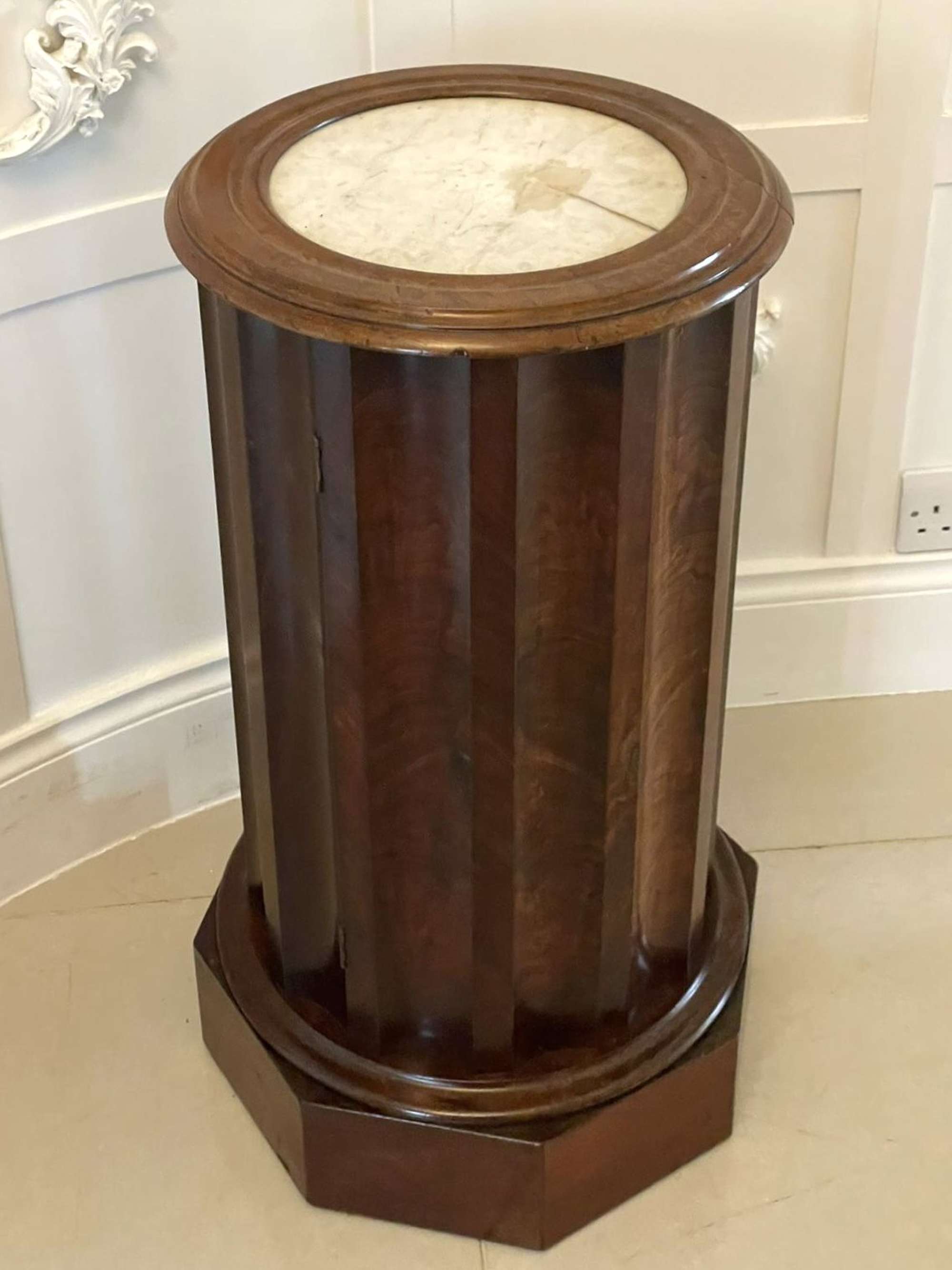 Antique Victorian Quality Mahogany Pedestal Cabinet