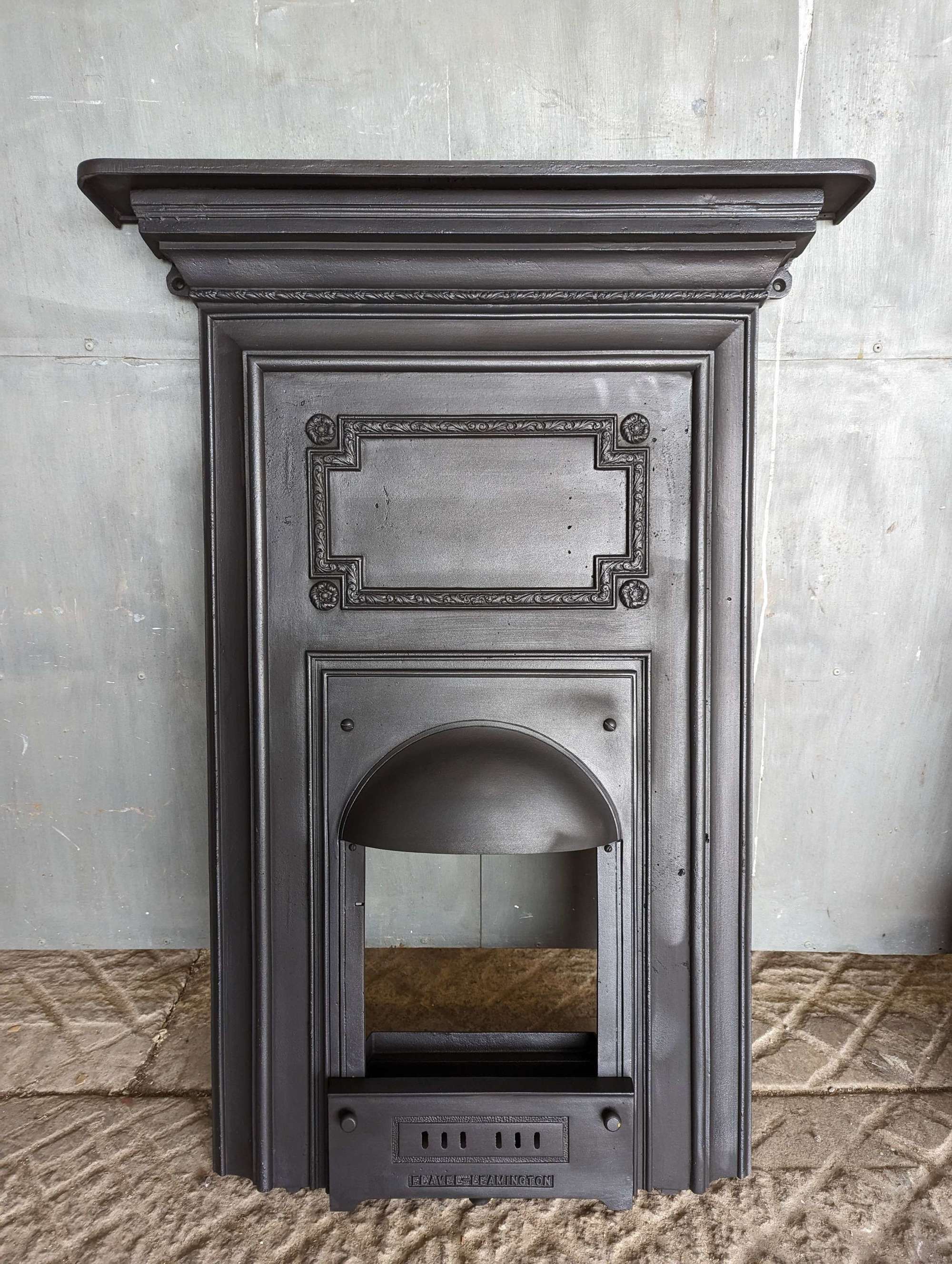 FF0019 A RECLAIMED CAST IRON FIRE FRONT C.1919 FLAVEL