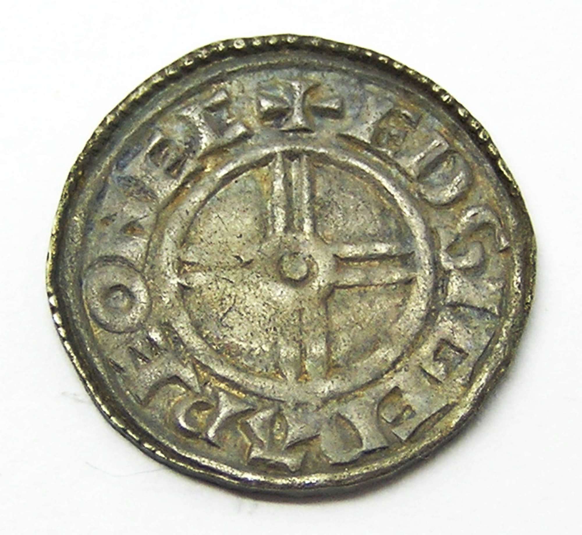 Anglo Saxon King Canute silver penny EDSIGEǷARE of York