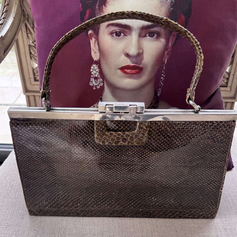Vintage 1940s taupe/brown snakeskin handbag with silver hardware