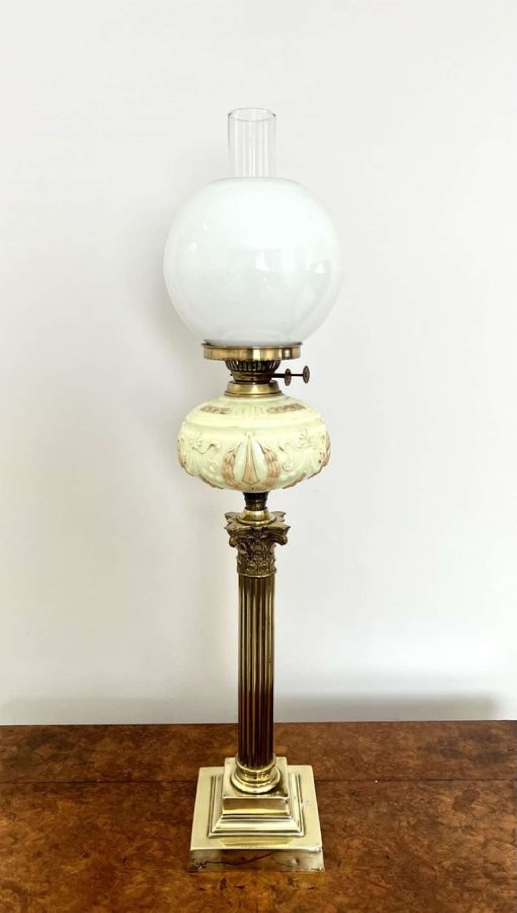 Fantastic Quality Large Antique Victorian Brass Oil Lamp
