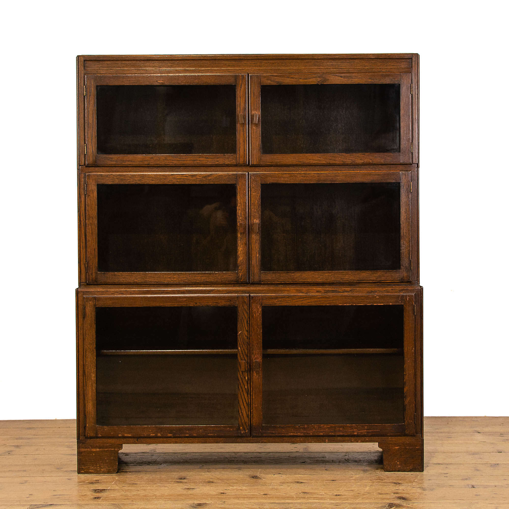 Vintage ‘minty’ Oak Three Tier Bookcase