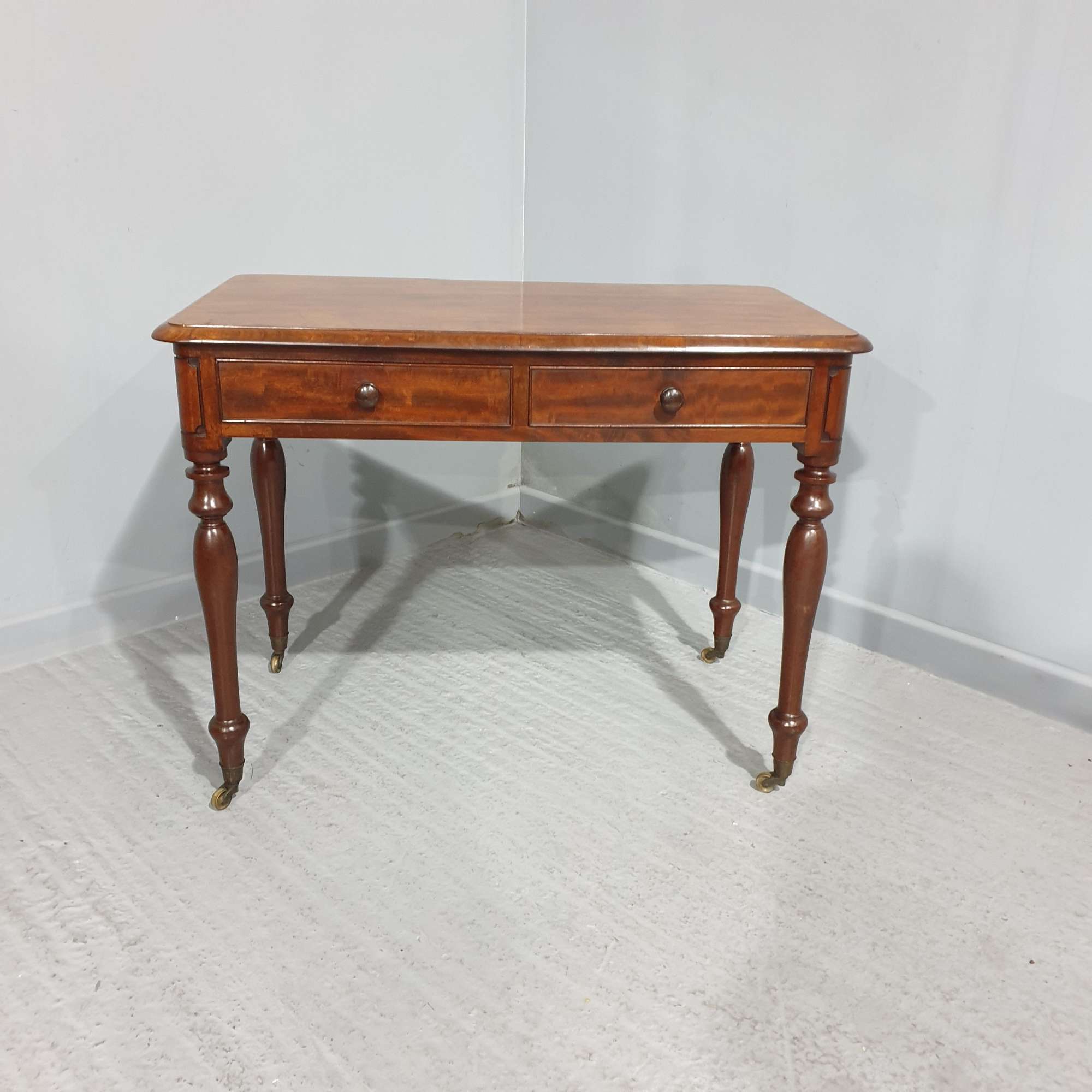 Fine Mahogany Antique Side Table