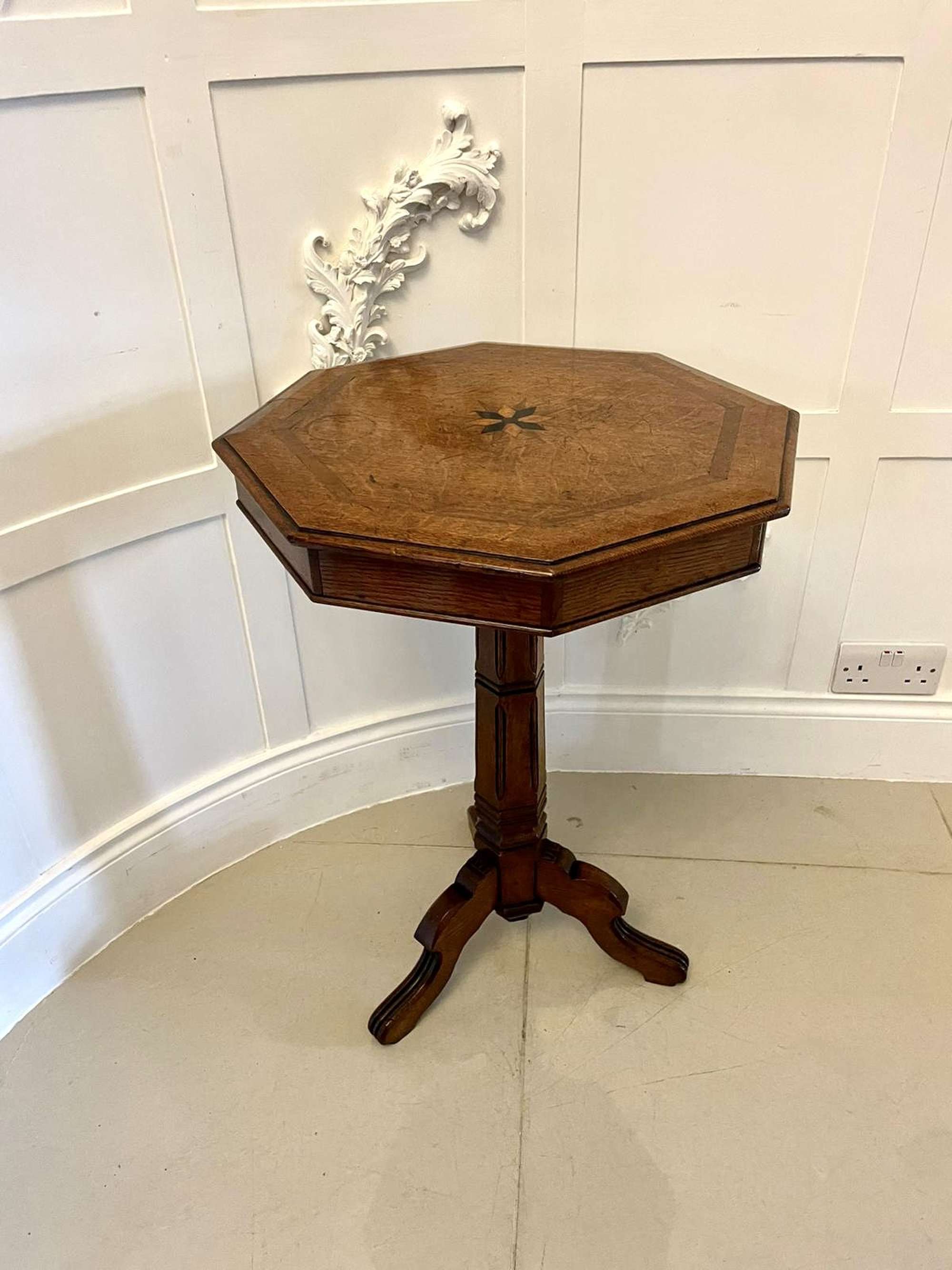 Unusual Antique Victorian Quality Oak Lamp Table