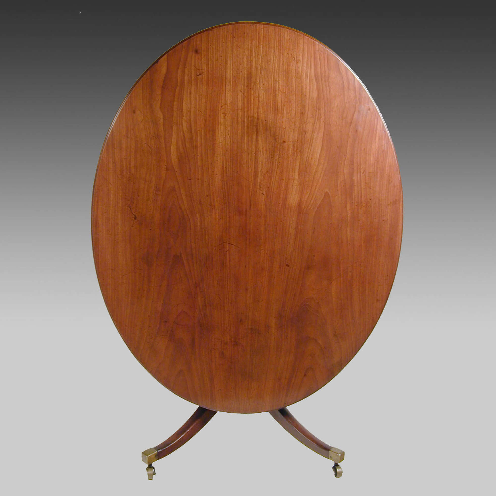 Fine late 18th century oval mahogany dining or centre table