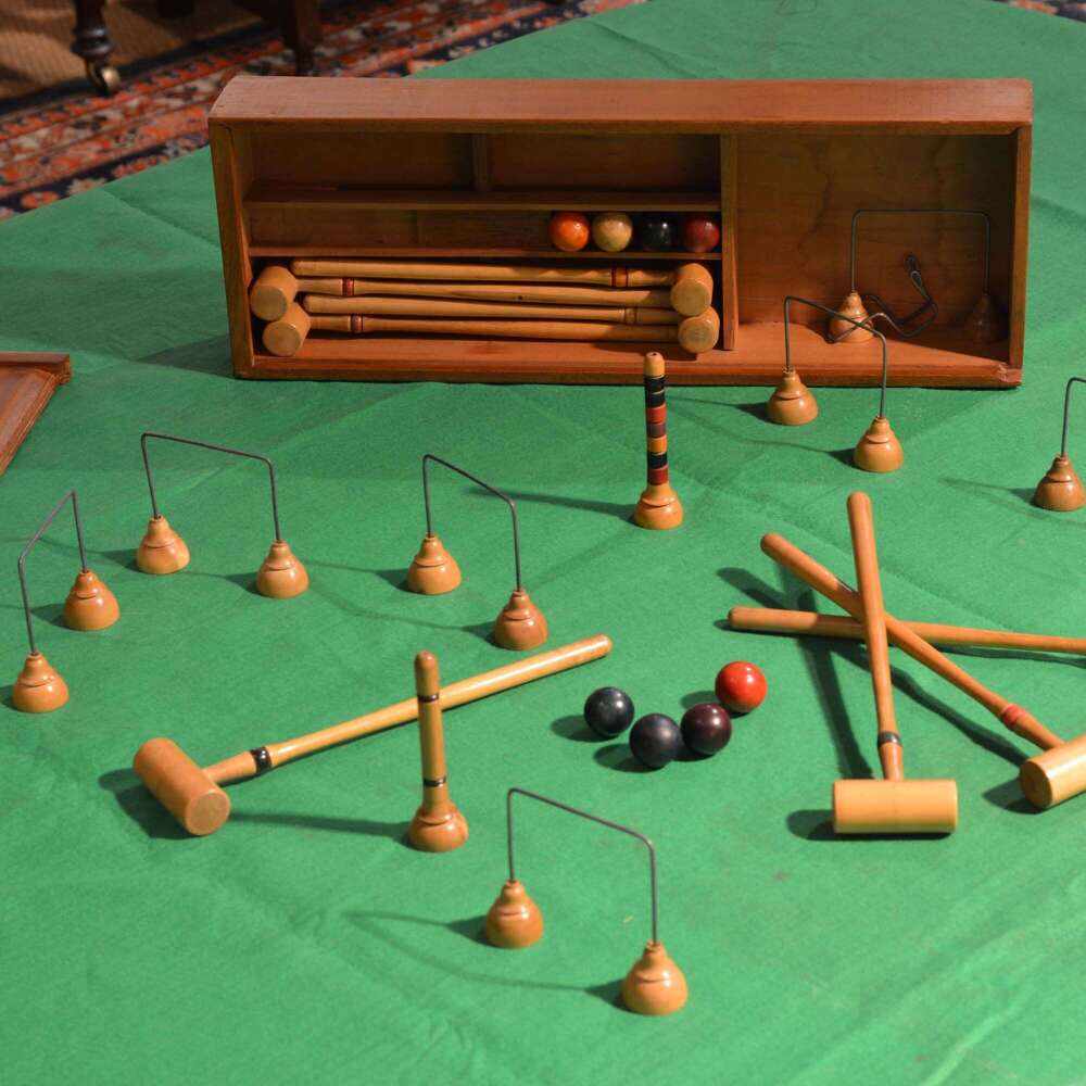 Boxed set indoor croquet