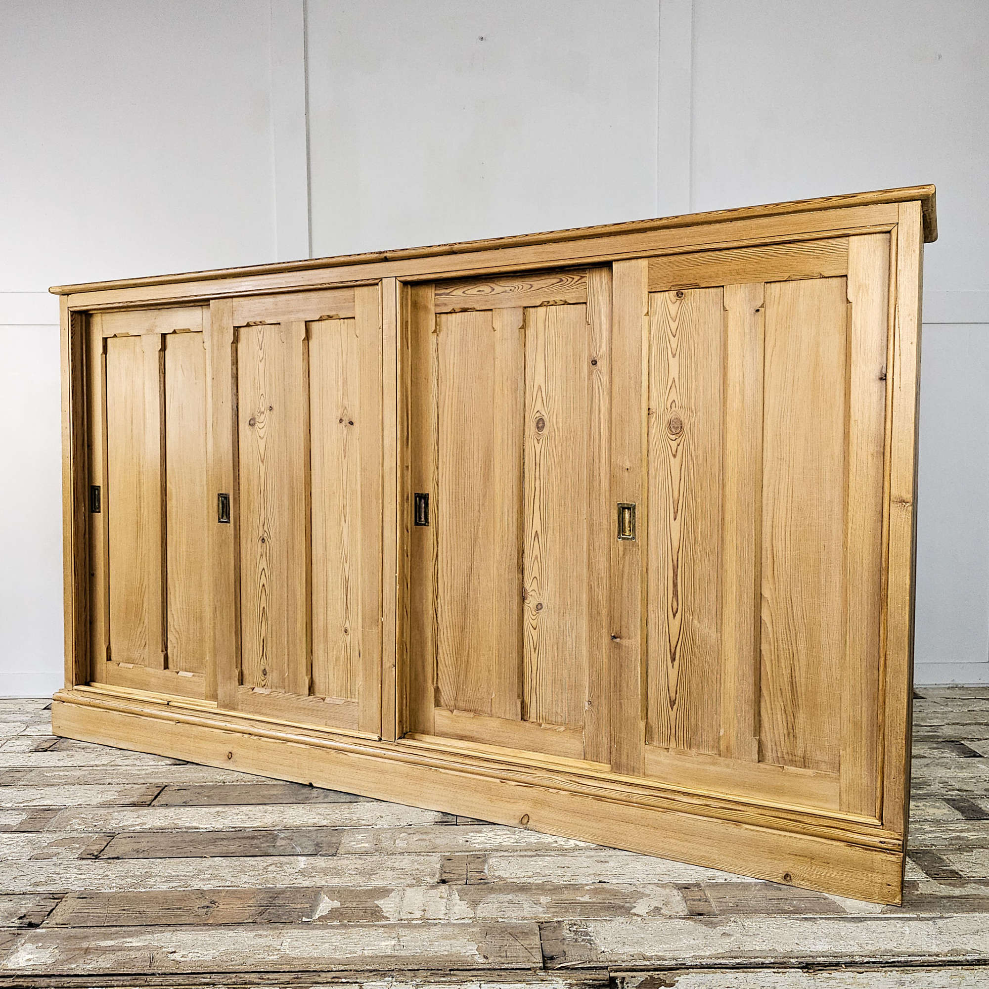 Large Early 20th Century Antique Pine Cupboard