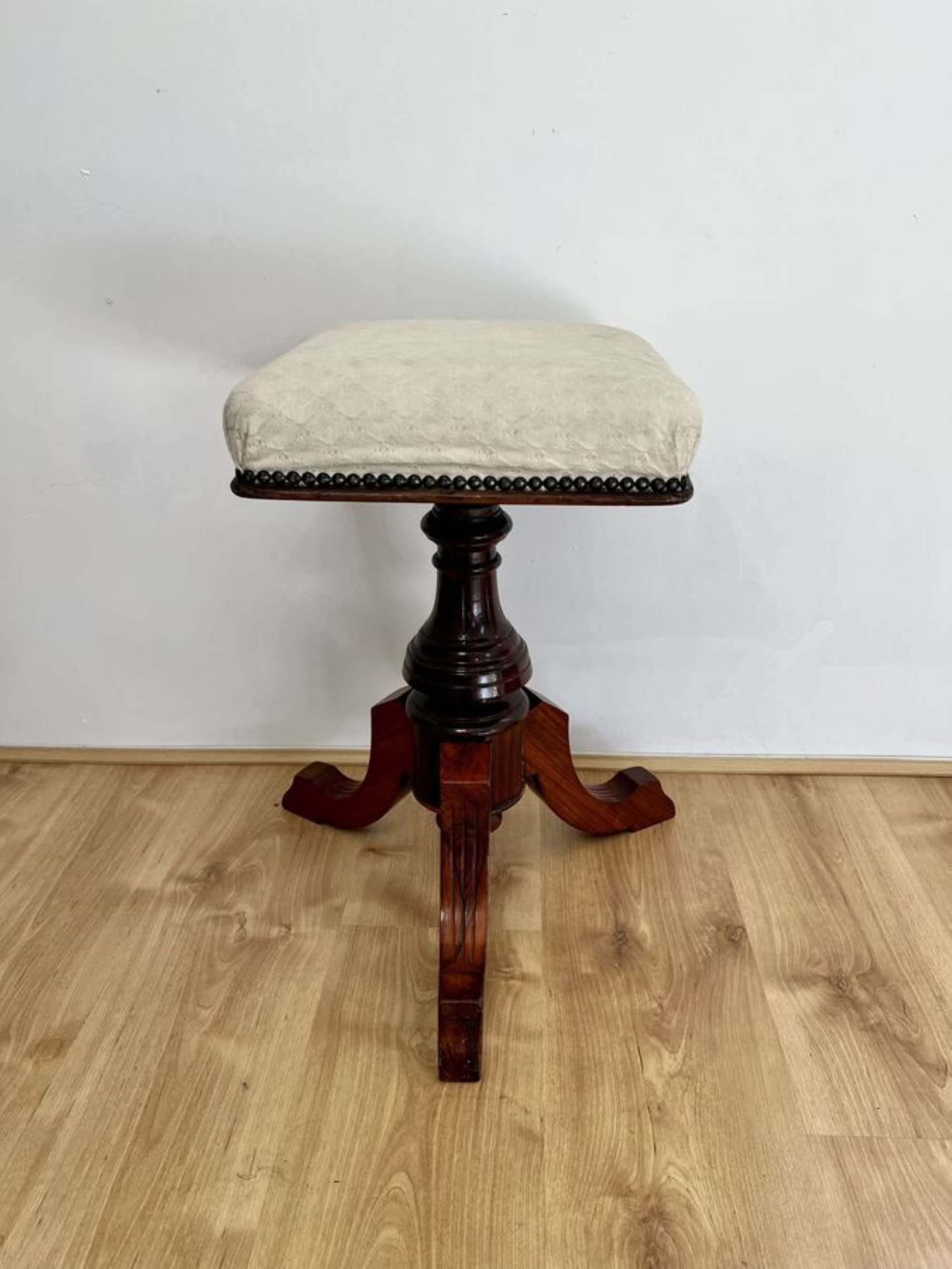 Antique Victorian quality mahogany revolving piano stool