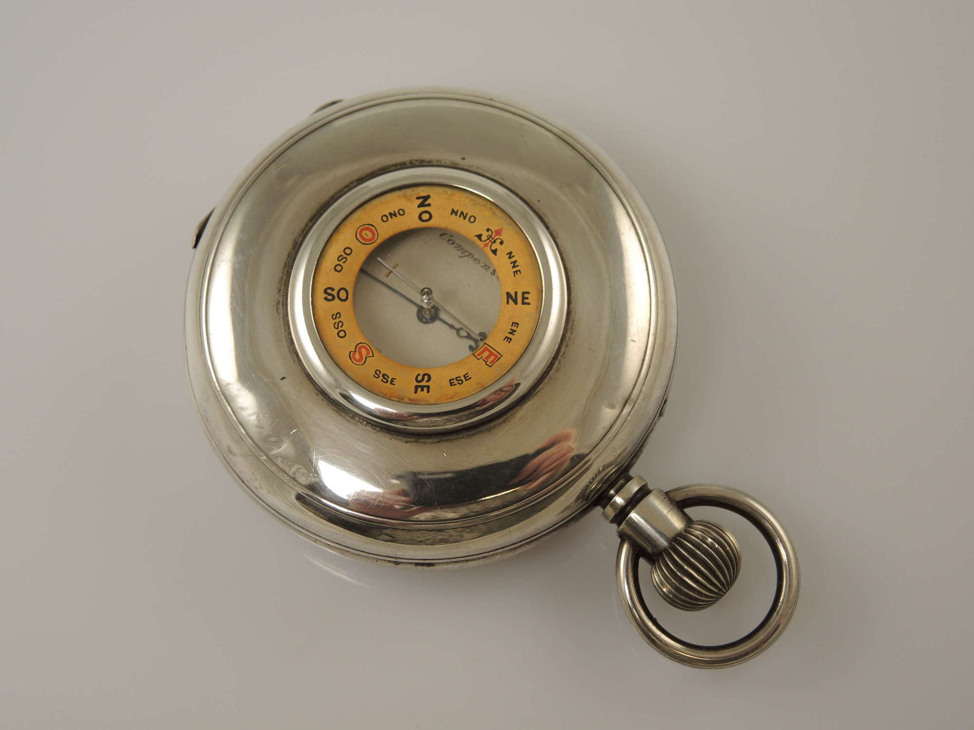 English silver pocket barometer and compass. London 1891