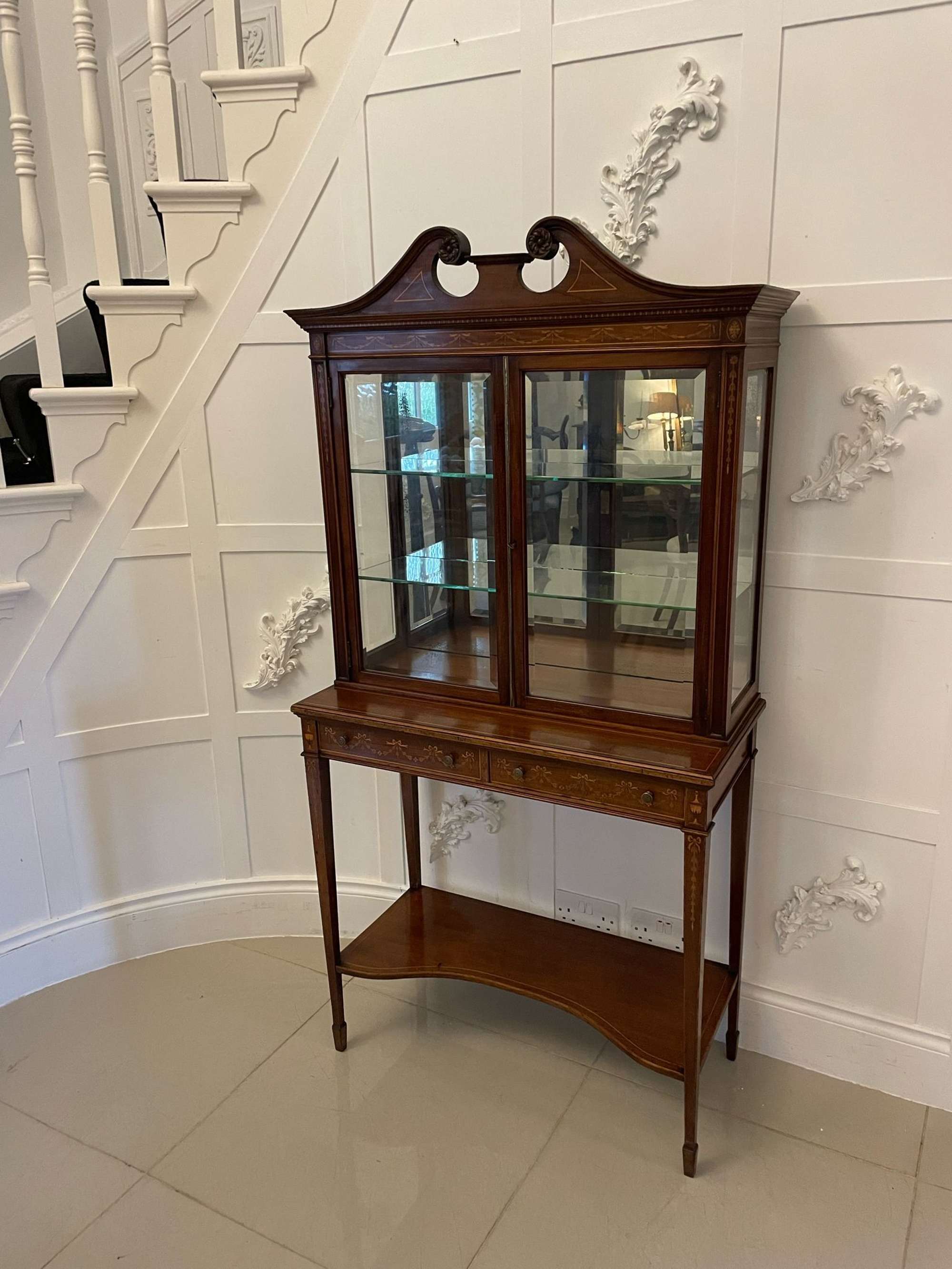 Outstanding Quality Antique Victorian Mahogany Inlaid Display Cabinet