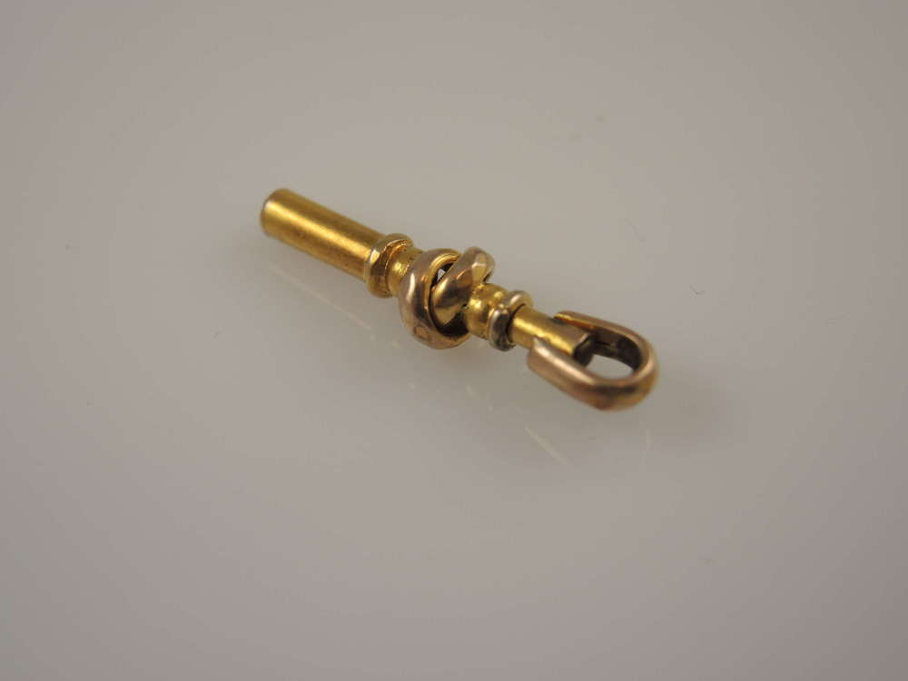 Fancy Victorian gilt KNOT shaped set pocket watch key c1850