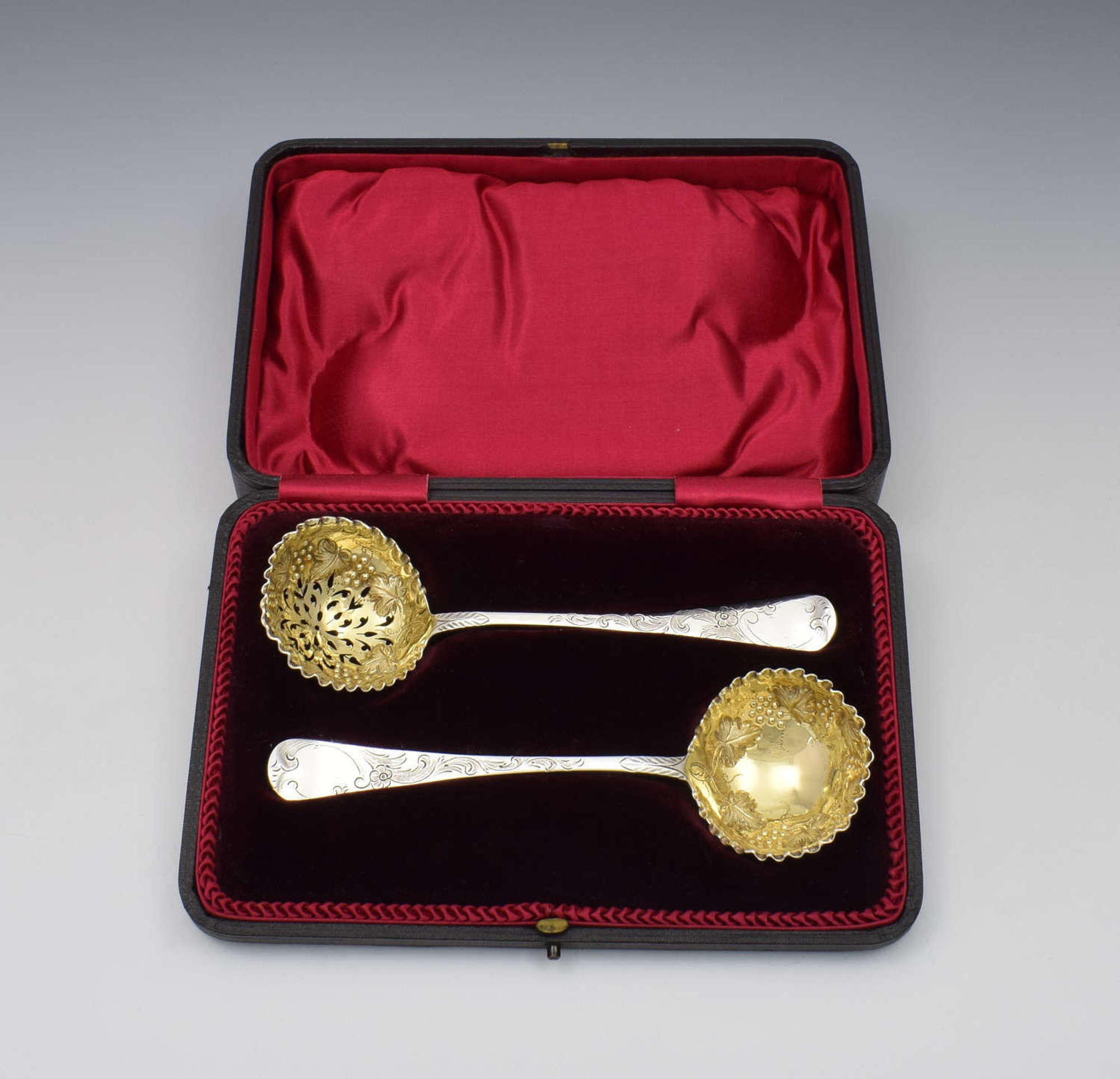 Cased Set Exeter Silver Strawberry Set, Ladle & Sifter