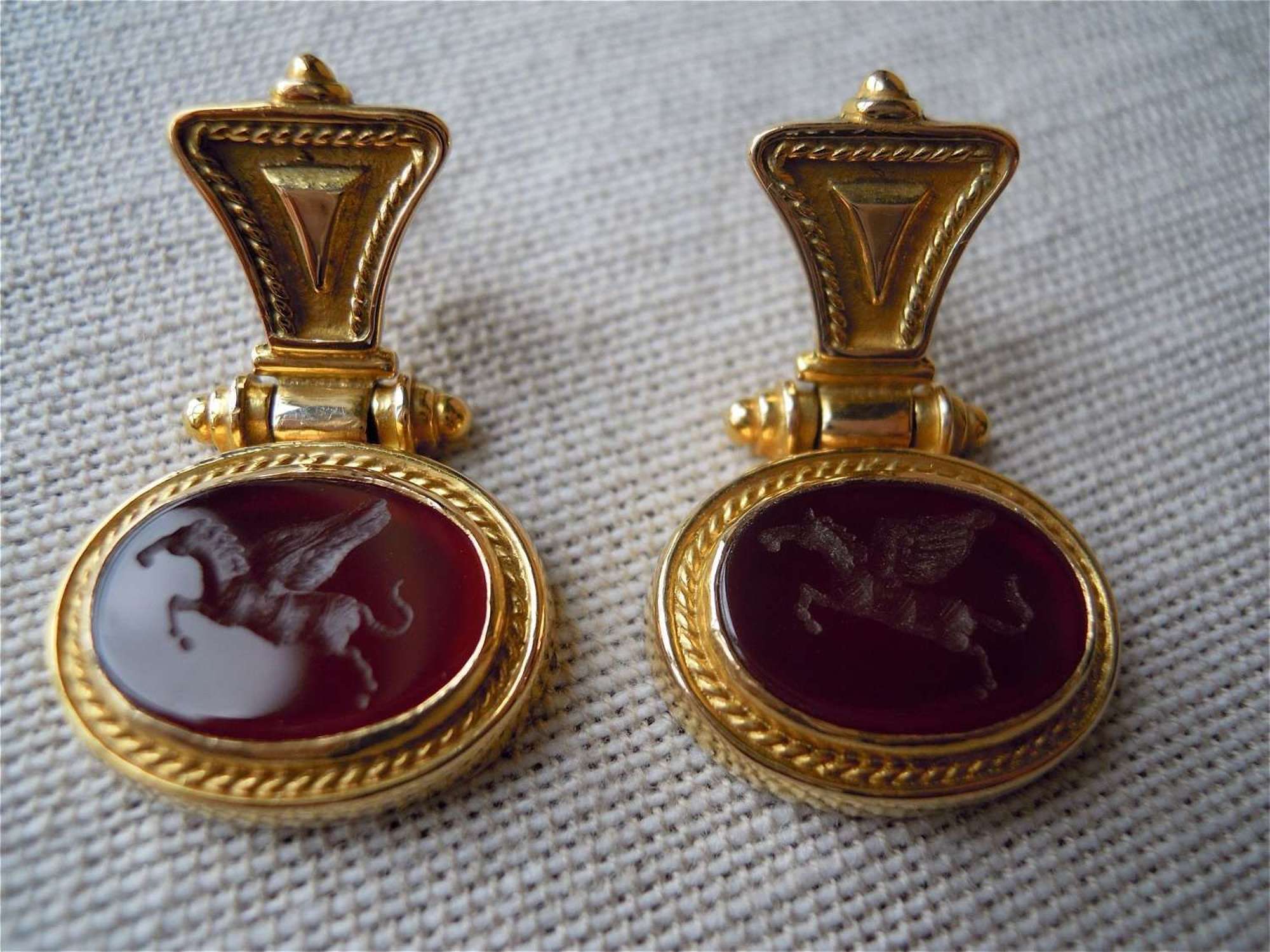 18ct gold and carnelian horse intaglio earrings