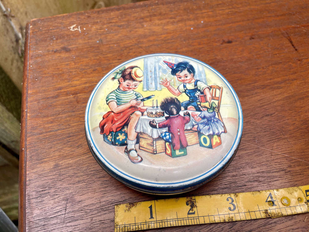 Riley's Toffee Golly Image Children's Sweet Tin c1950s