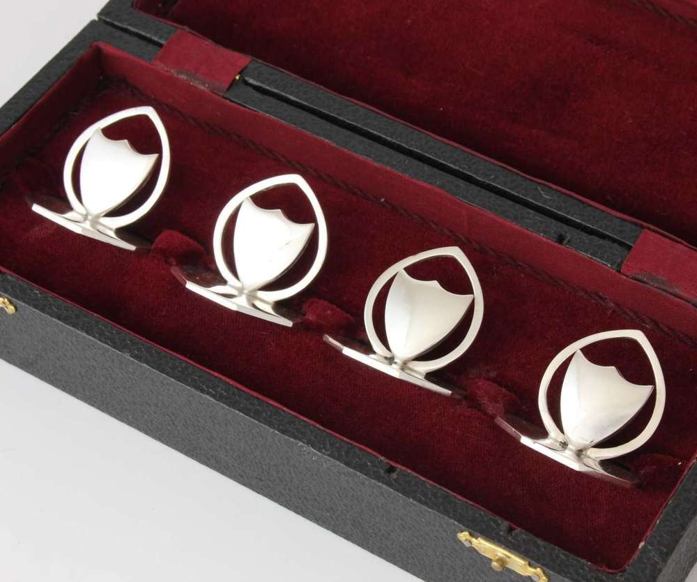 Solid Silver Shield Menu Or Photo Holder Clips. Cased Set Of Four. C1906.
