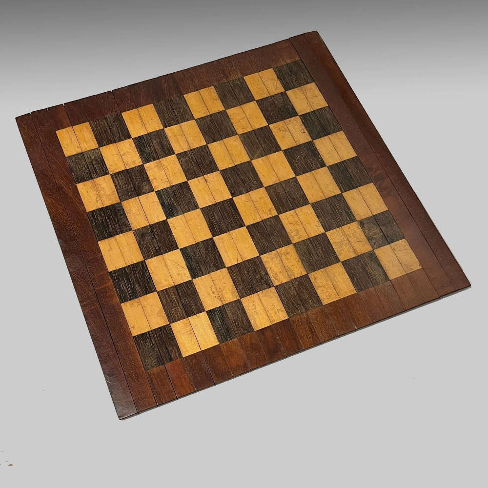 Portable chess board