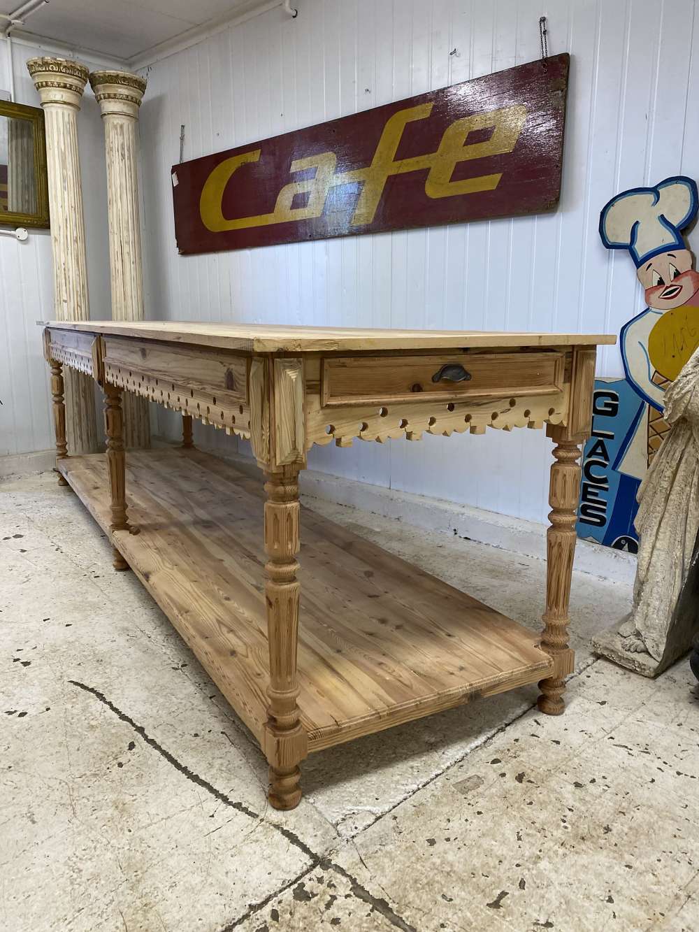 3m French Drapers Table