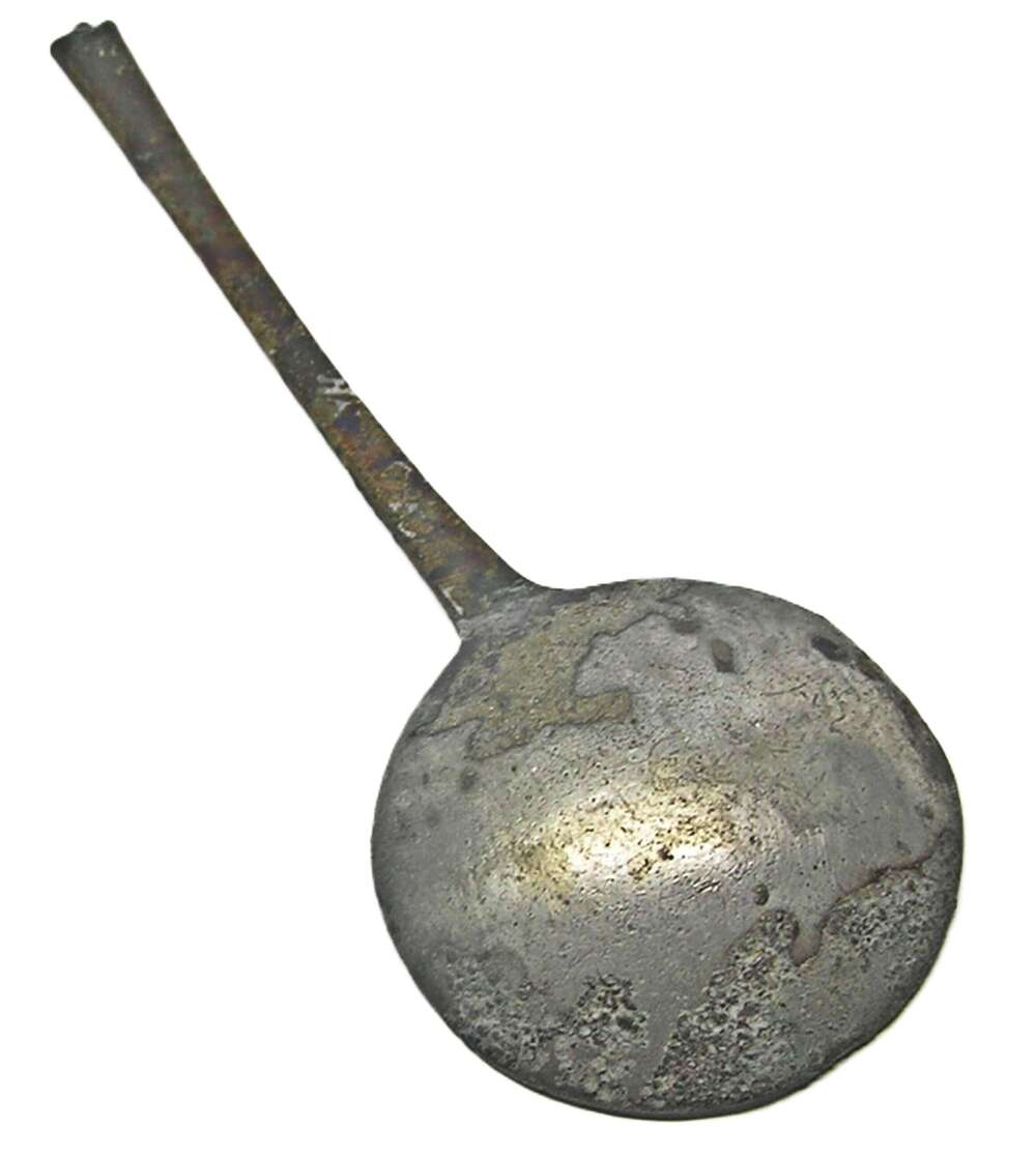 A 17th century round-bowl pewter spoon, possibly Dutch