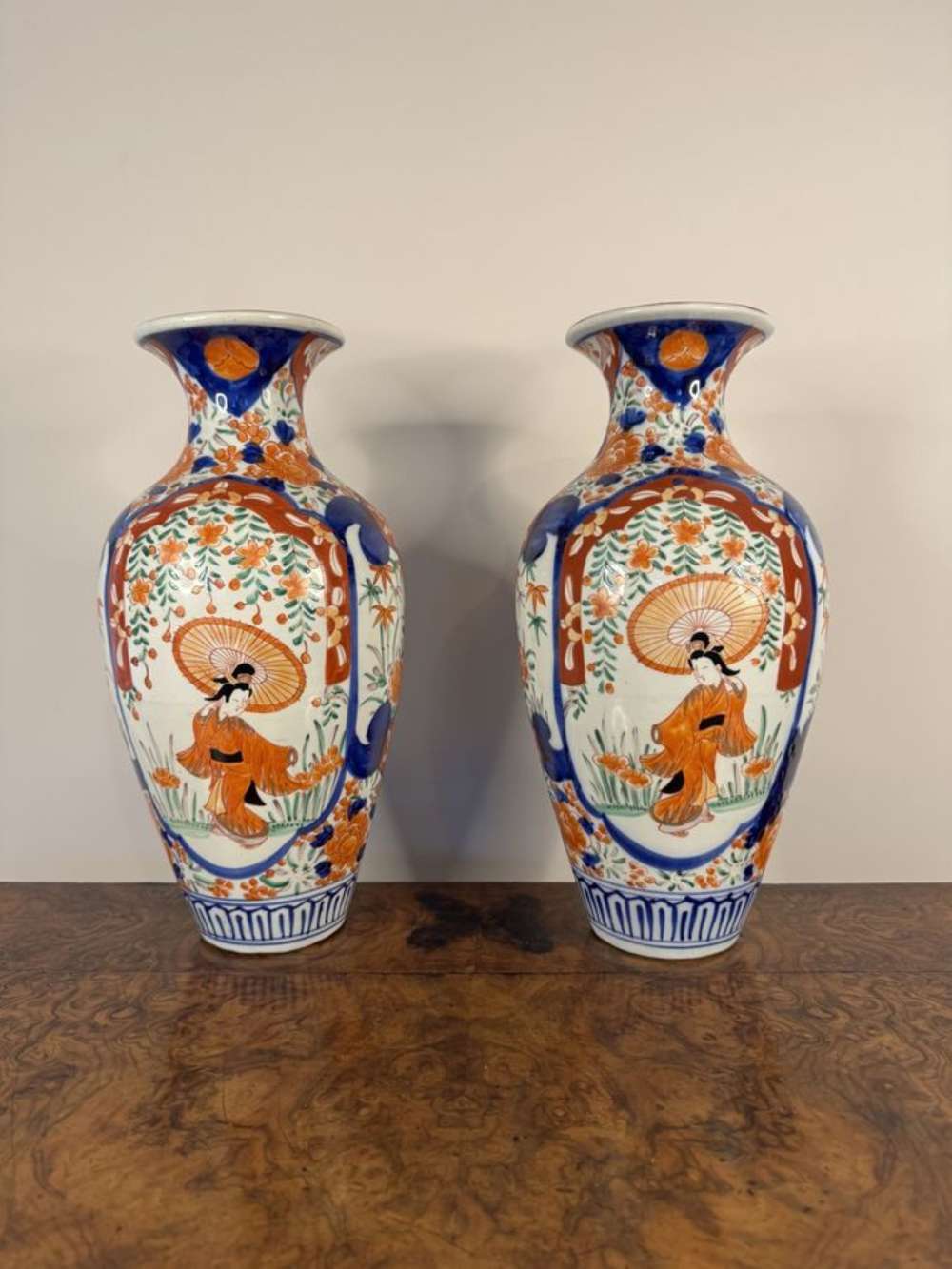 Outstanding Quality Large Pair Of Antique Japanese Imari Vases
