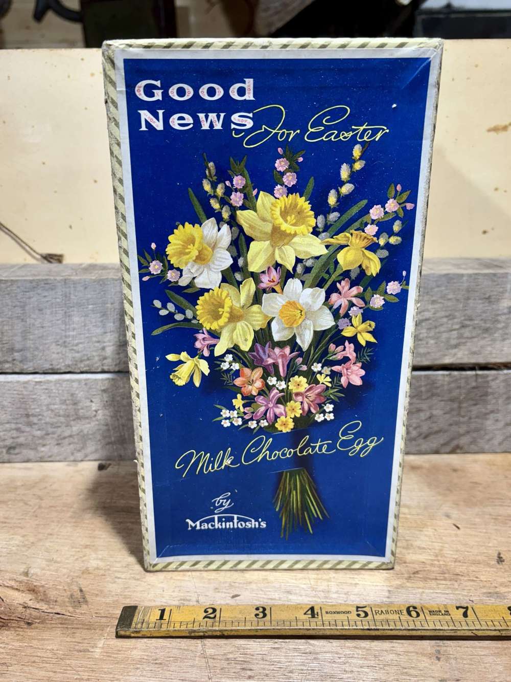 Mackintosh Milk Chocolate Easter Egg Box c1930s