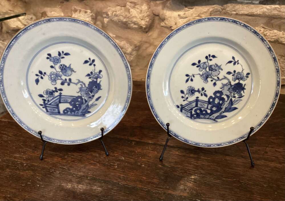 Pair of Chinese export porcelain plates from C 1770&rsquo;s