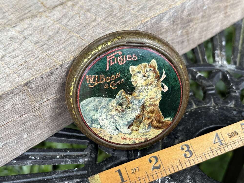 W. J. Boon Chocolate Cats & Kittens Tin c1900s