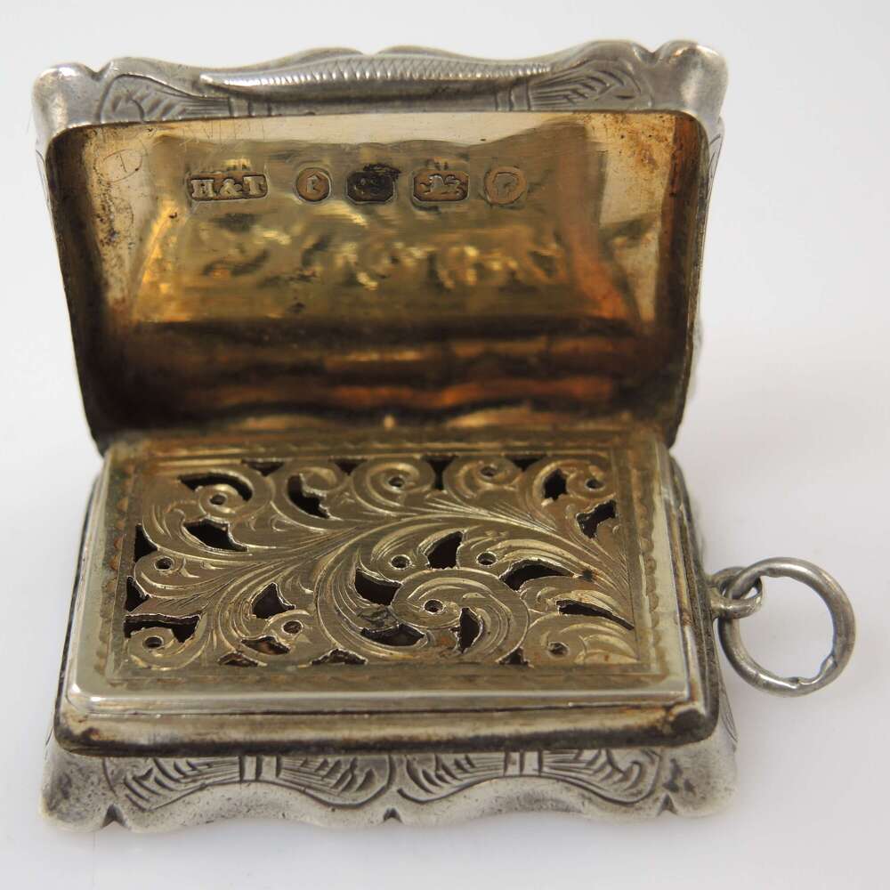 English Silver Vinaigrette. Birmingham 1879