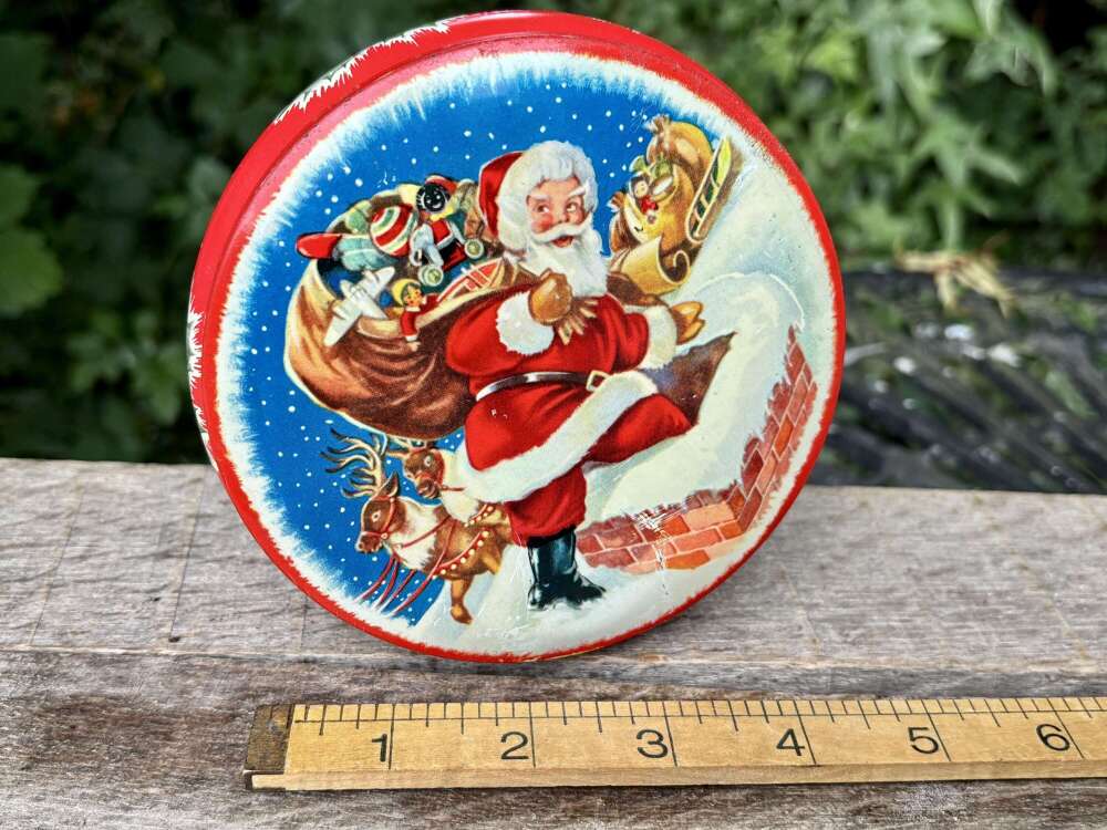 Santa & Golly Christmas Kearley's Toffee Tin c1950s